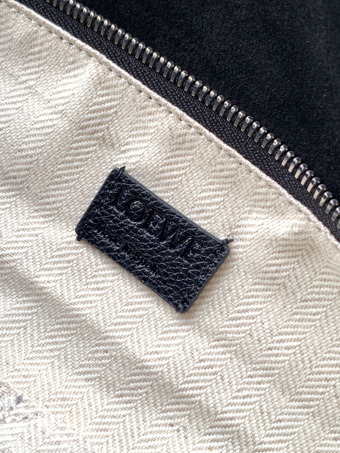 Loewe Blue Medium Product S242488