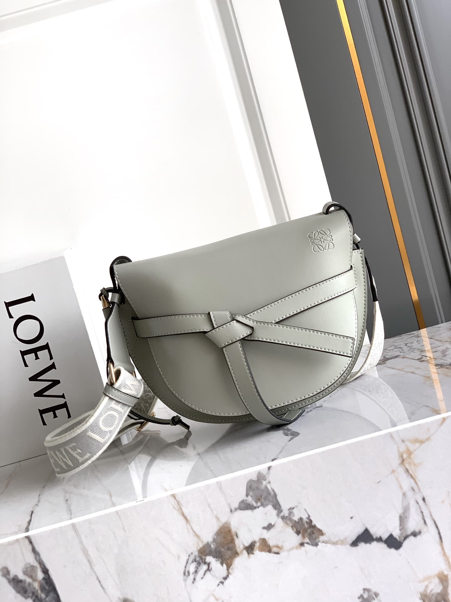 Loewe Crossbody Bag 3039B