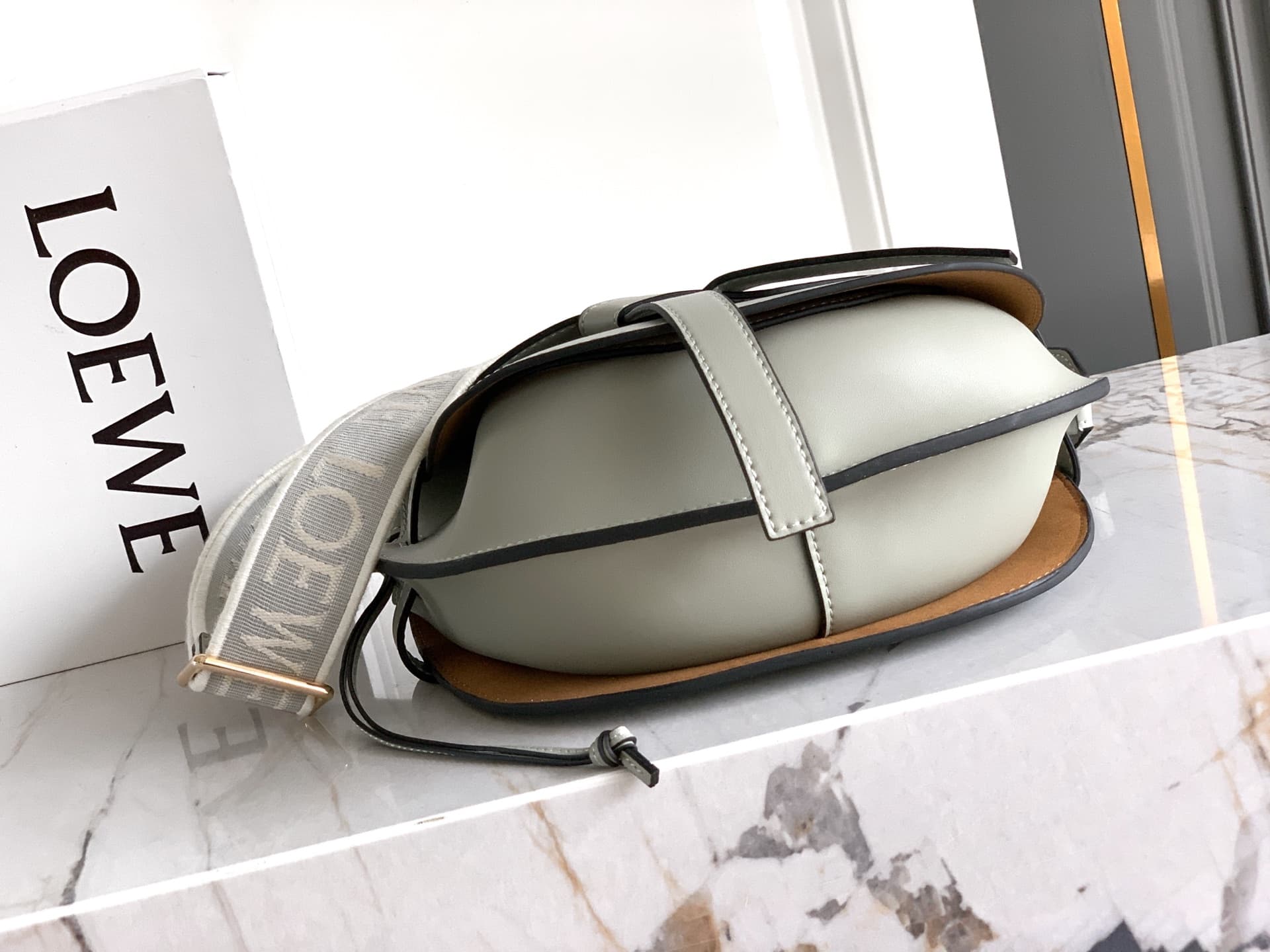 Loewe Crossbody Bag 3039B