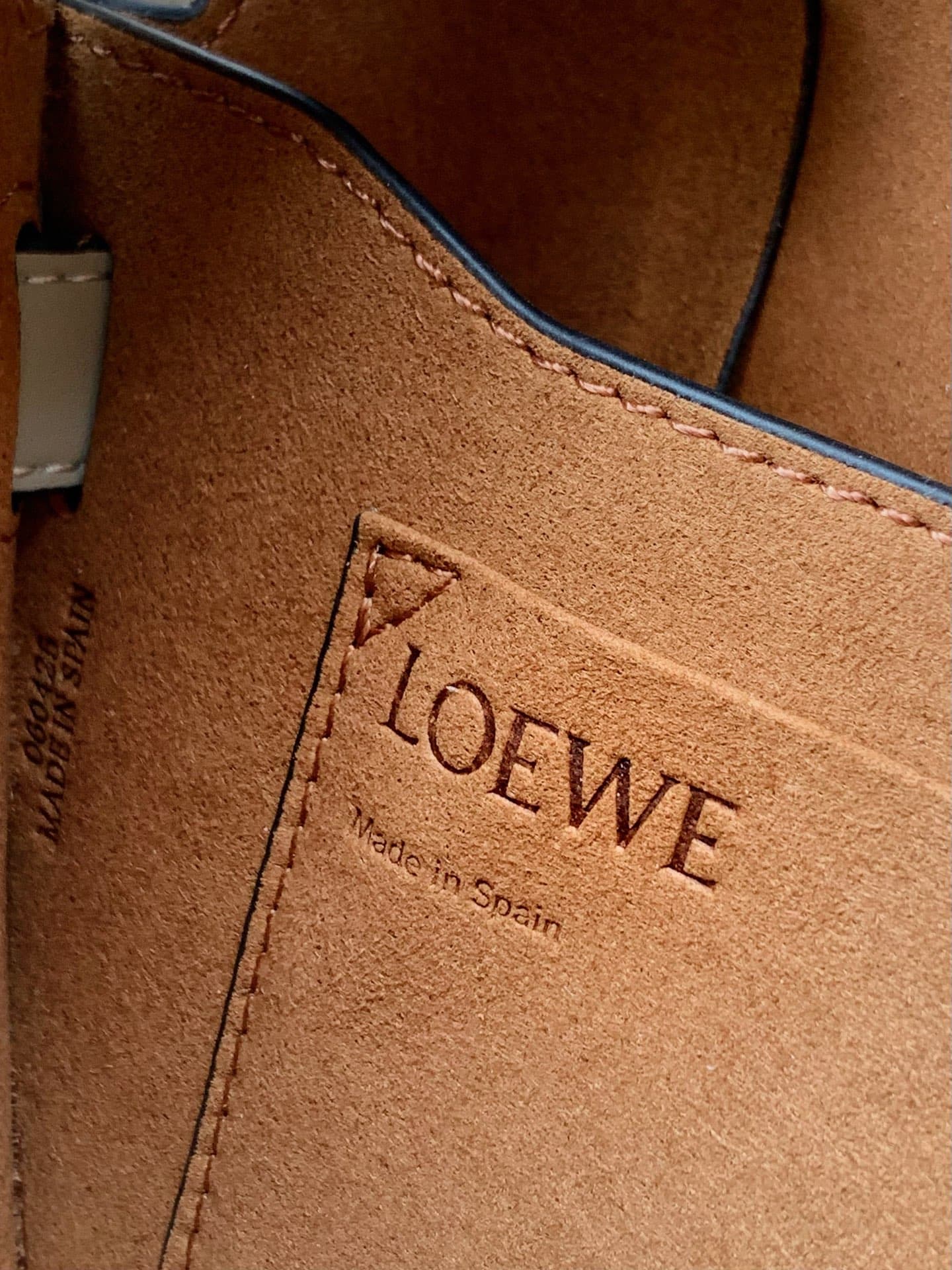 Loewe Crossbody Bag 3039B