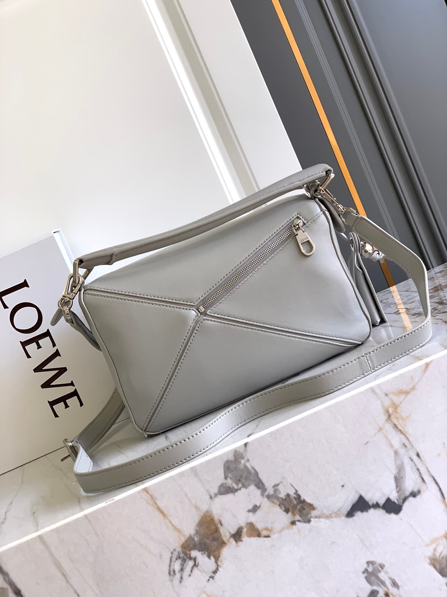 Loewe Grey Product S250505