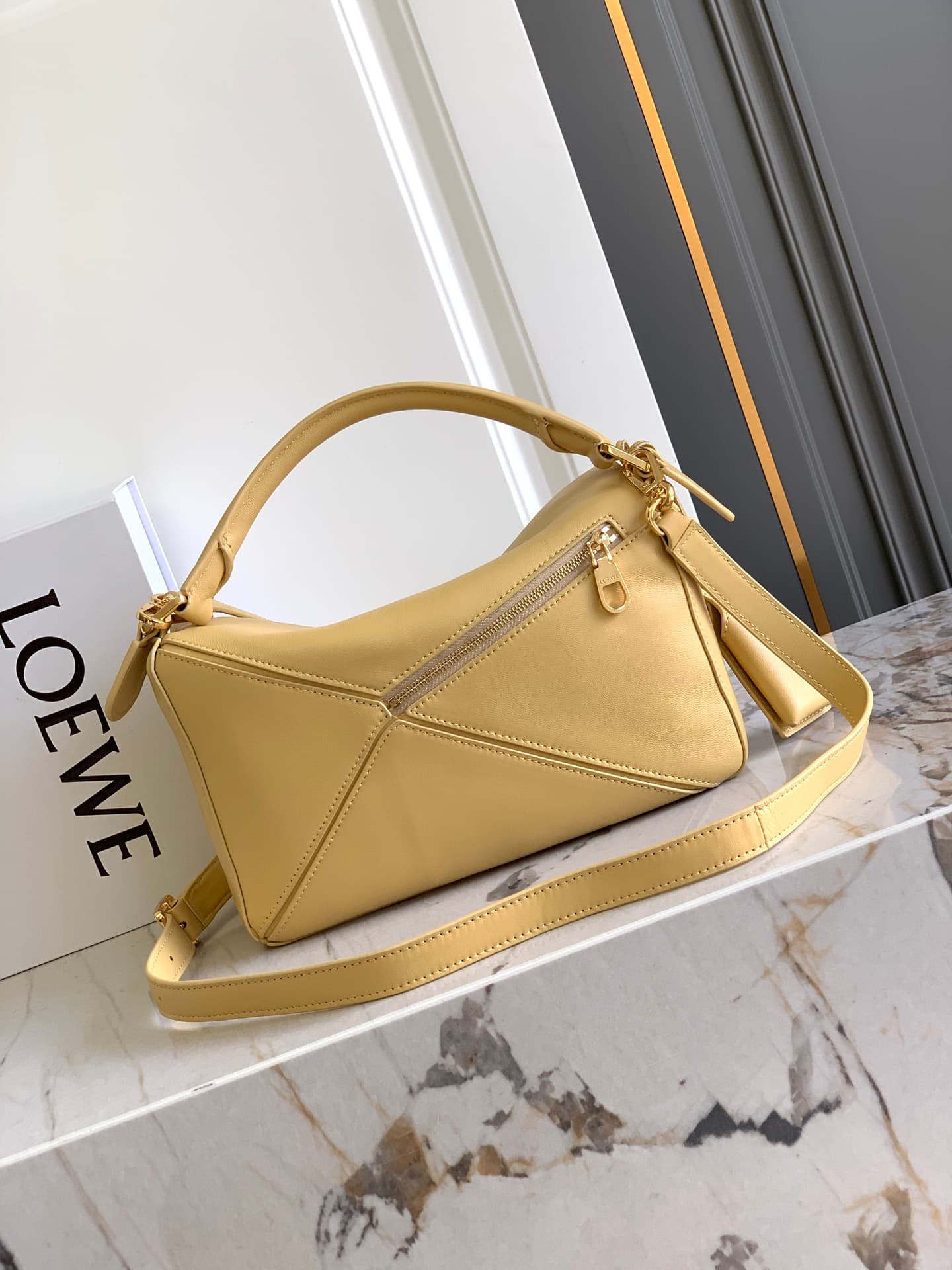 Loewe Yellow Product S250505