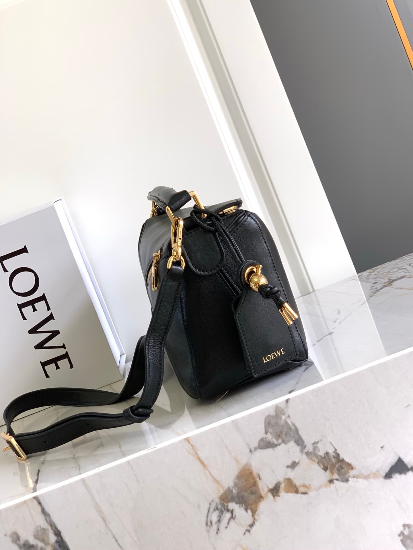 Loewe Black Product S250505