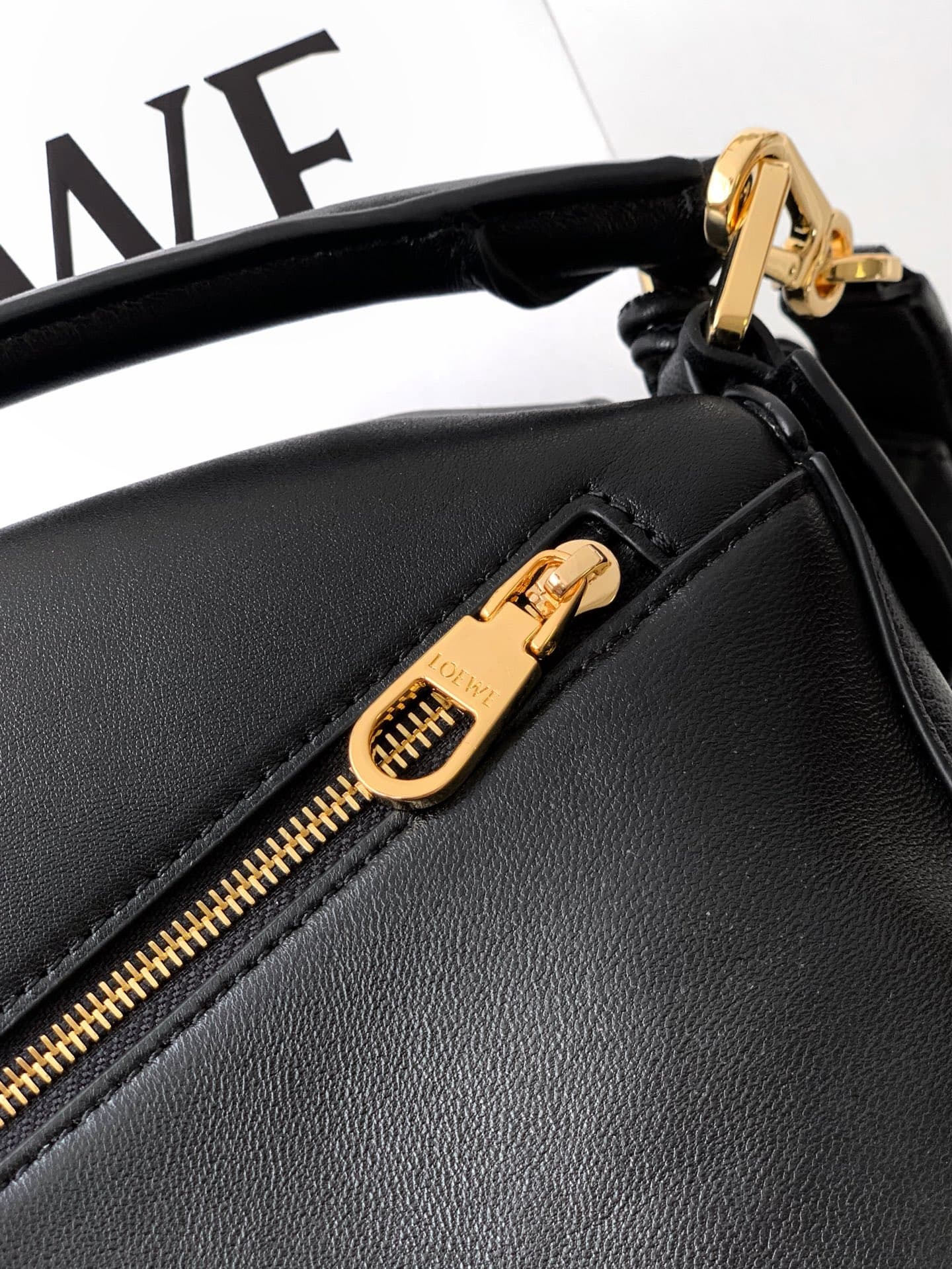 Loewe Black Product S250505