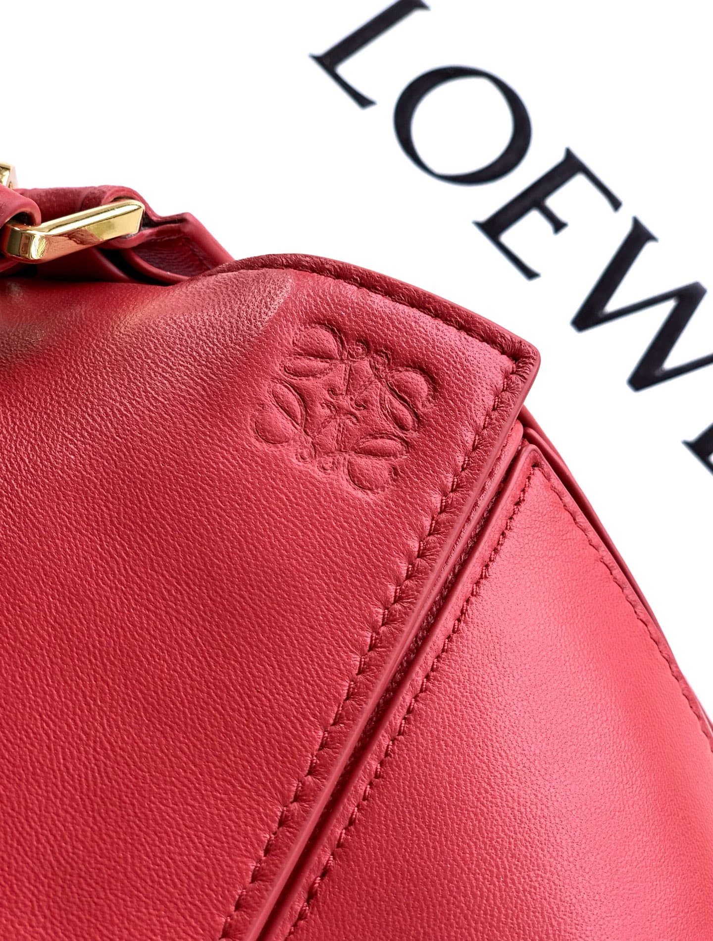 Loewe Red Product S250505