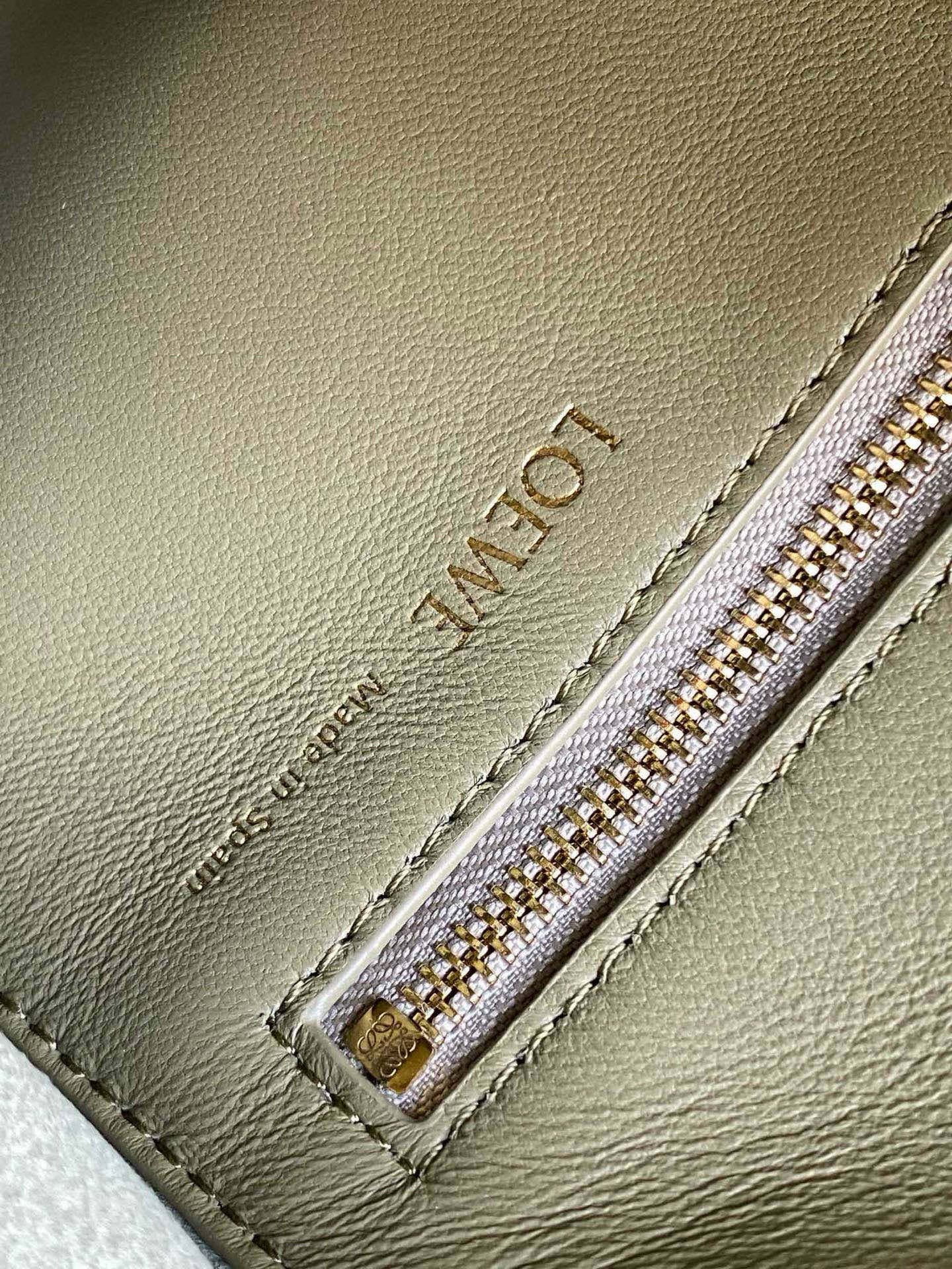 Loewe Small Crossbody Bag 9042