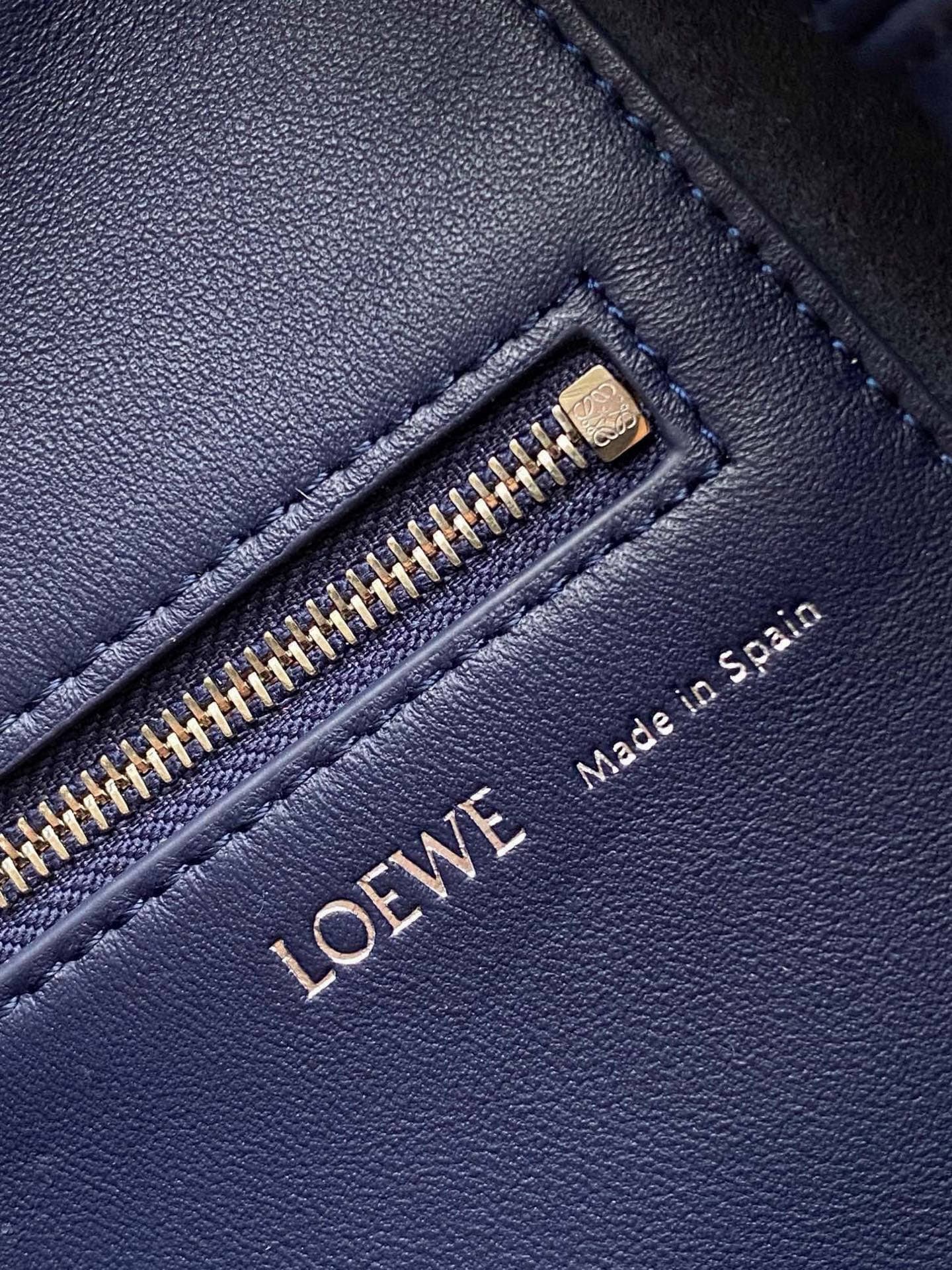 Loewe Small Crossbody Bag 9042