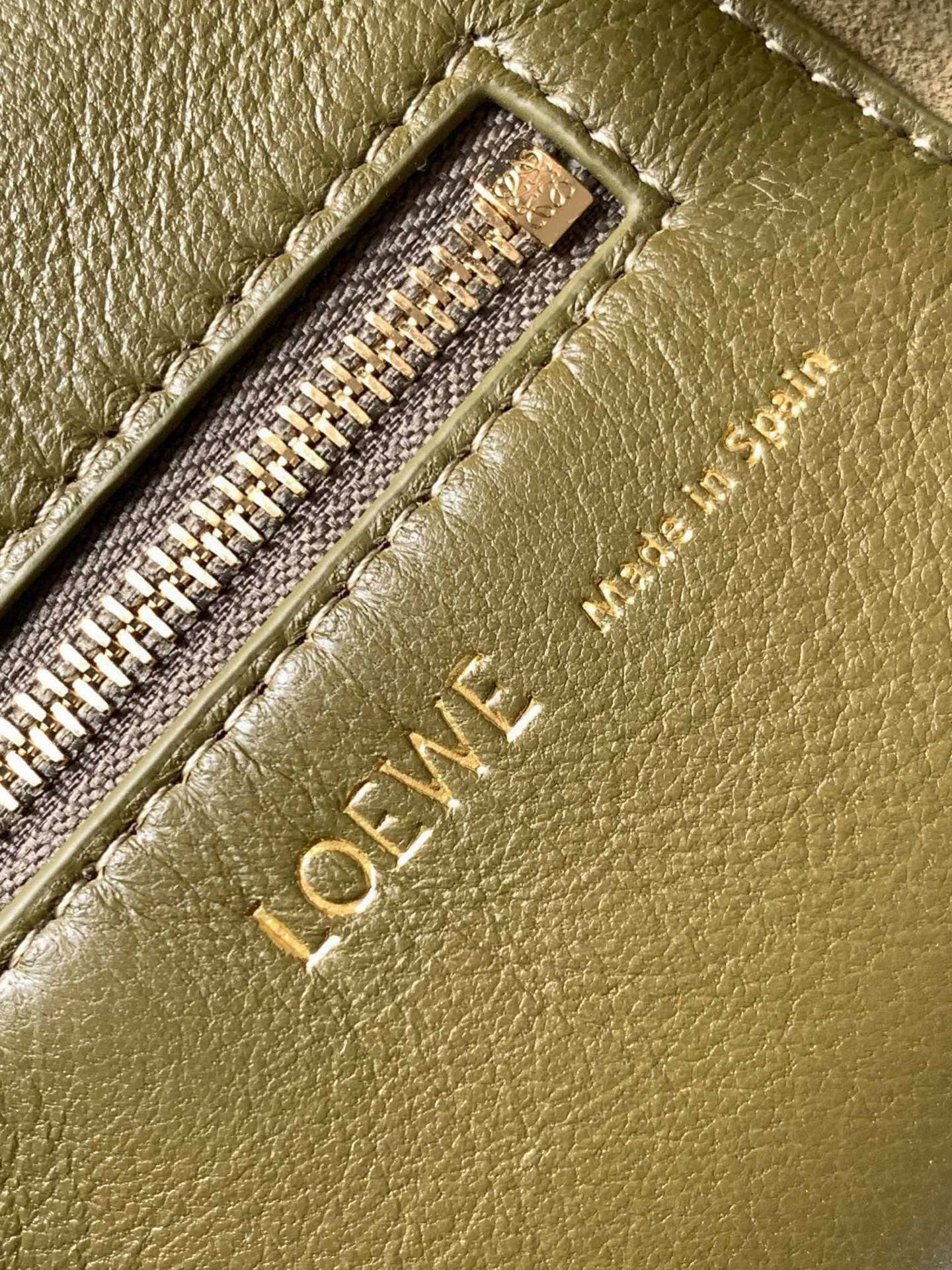 Loewe Small Crossbody Bag 9042