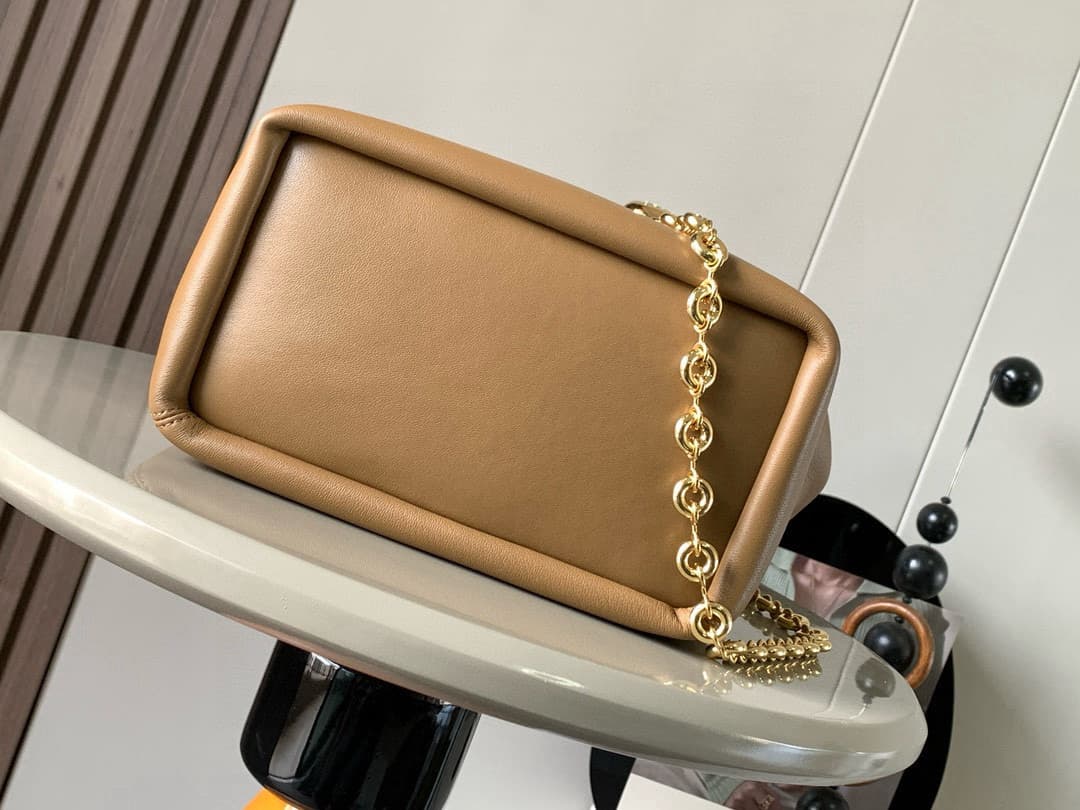 Loewe Small Crossbody Bag 9042