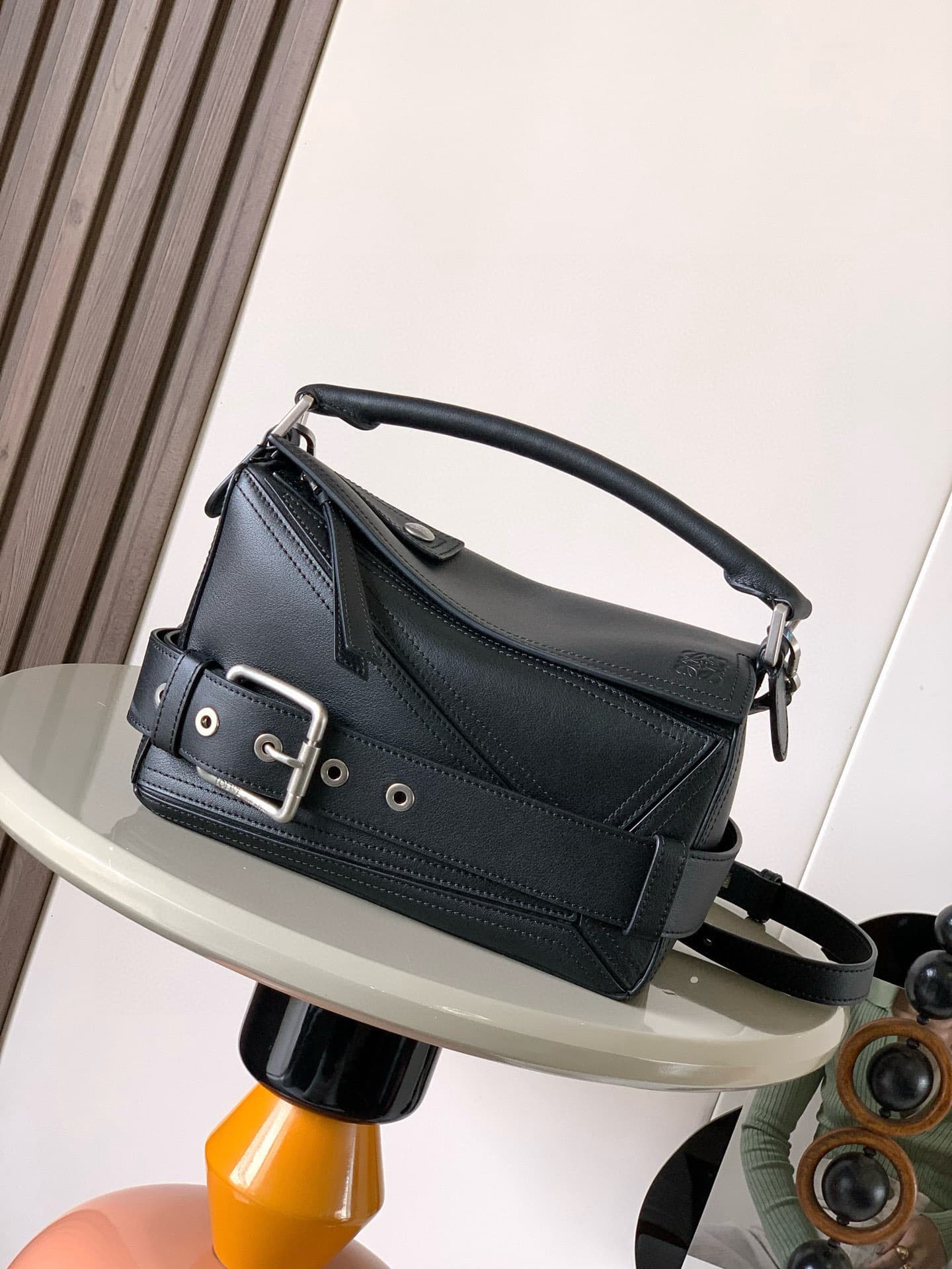 Loewe Black Bag 9151