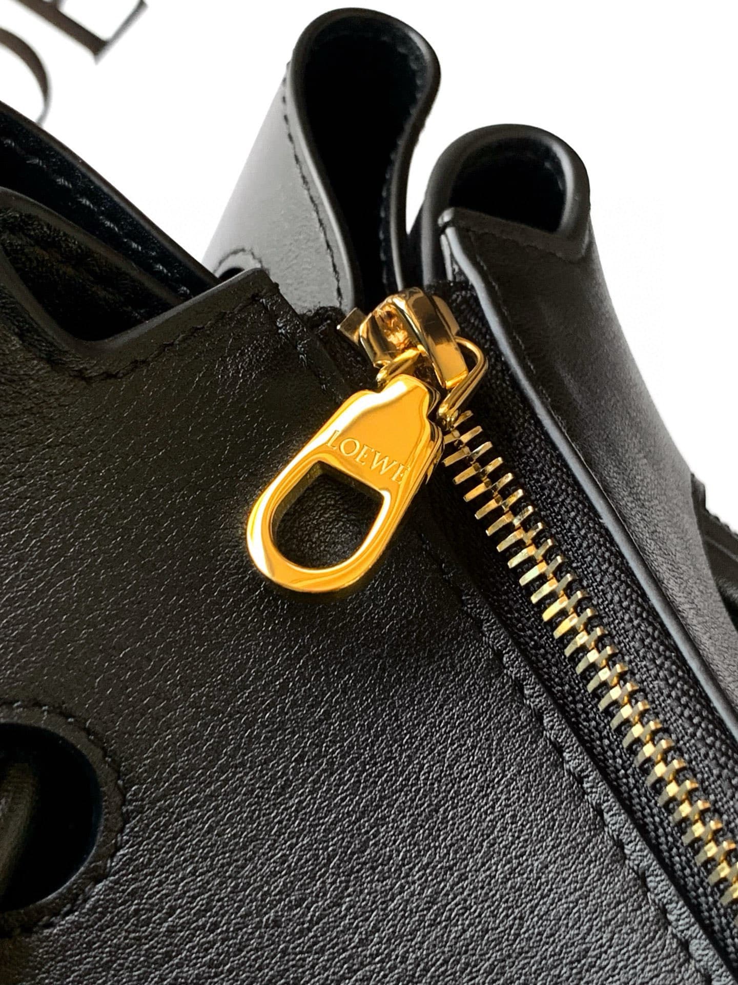 Loewe Black Medium Crossbody Bag 9147