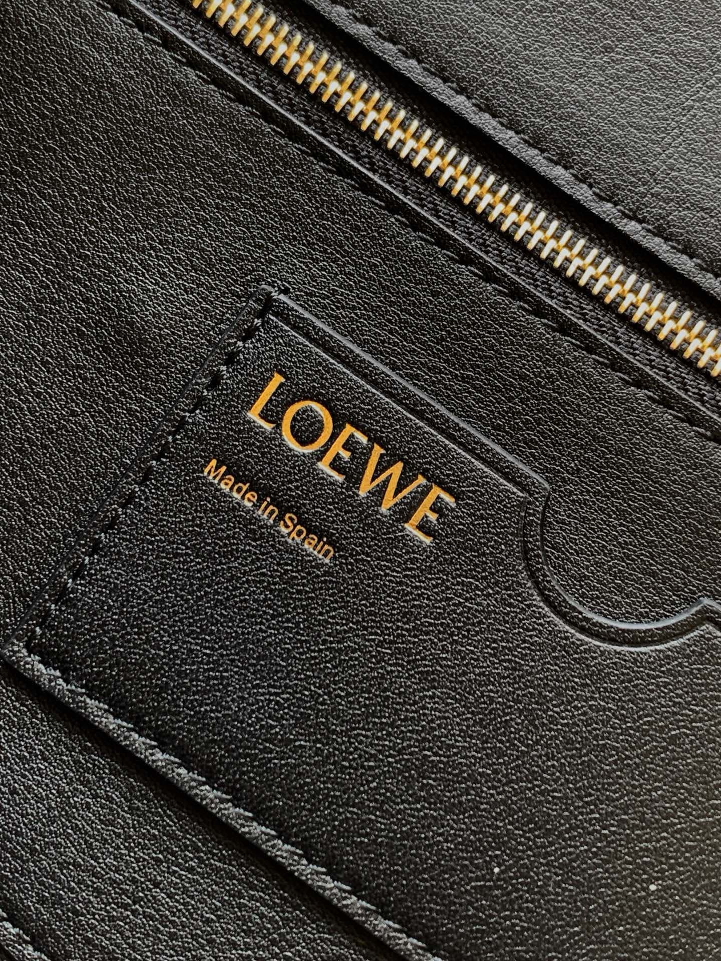 Loewe Black Medium Crossbody Bag 9147