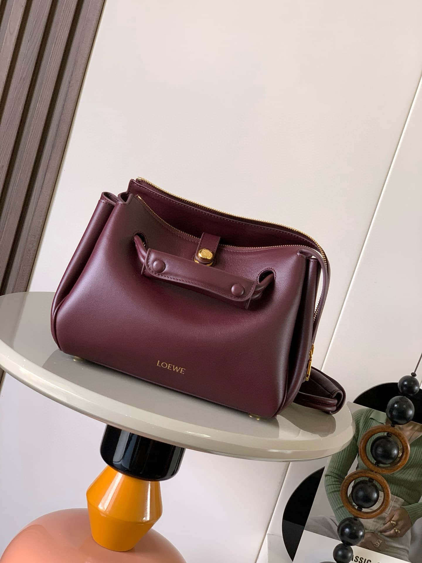 Loewe Red Bag 9146