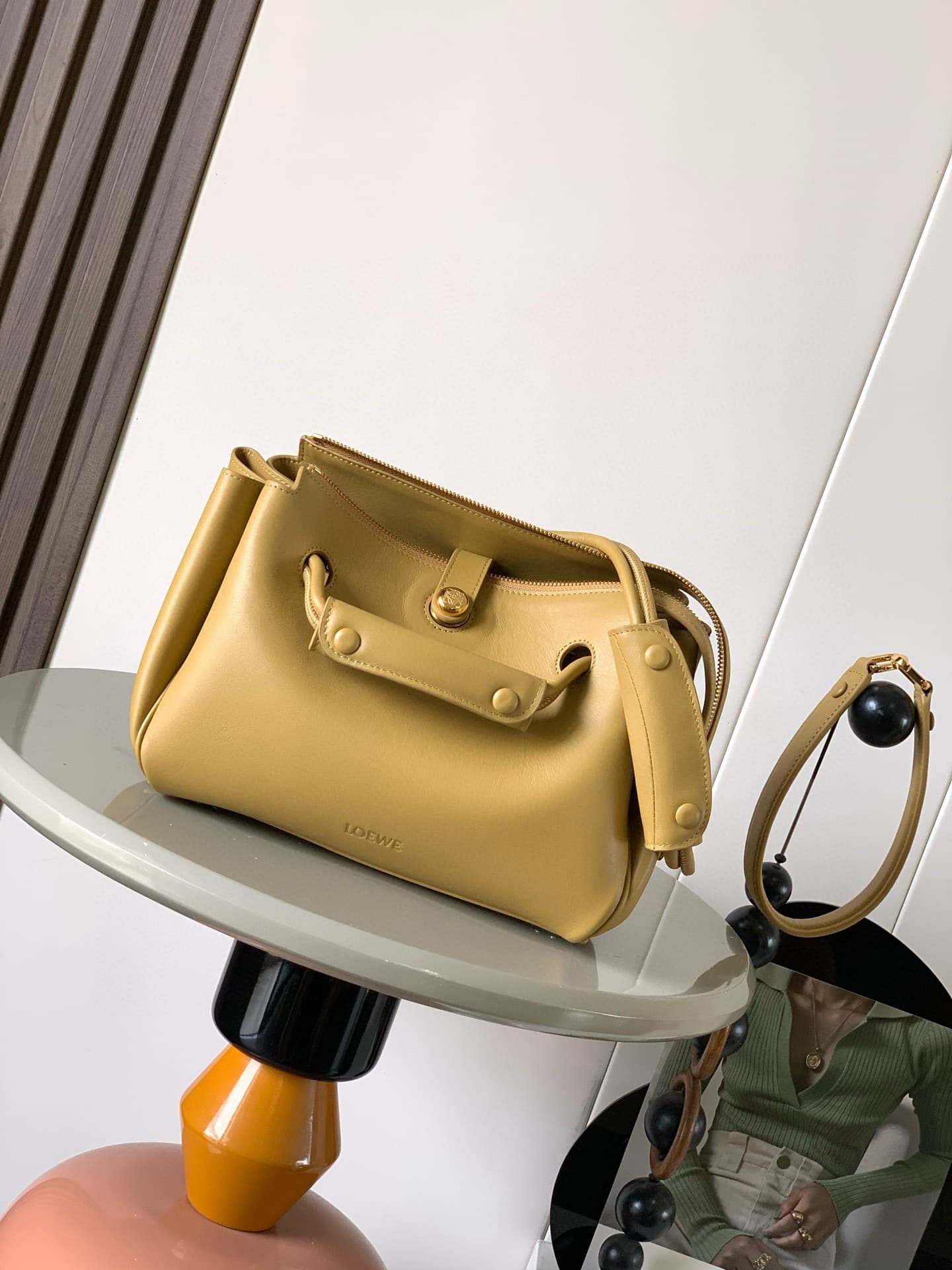 Loewe Yellow Bag 9146