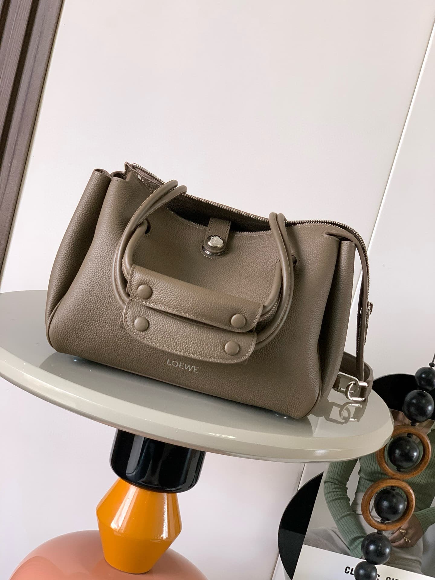 Loewe Brown Bag 9146