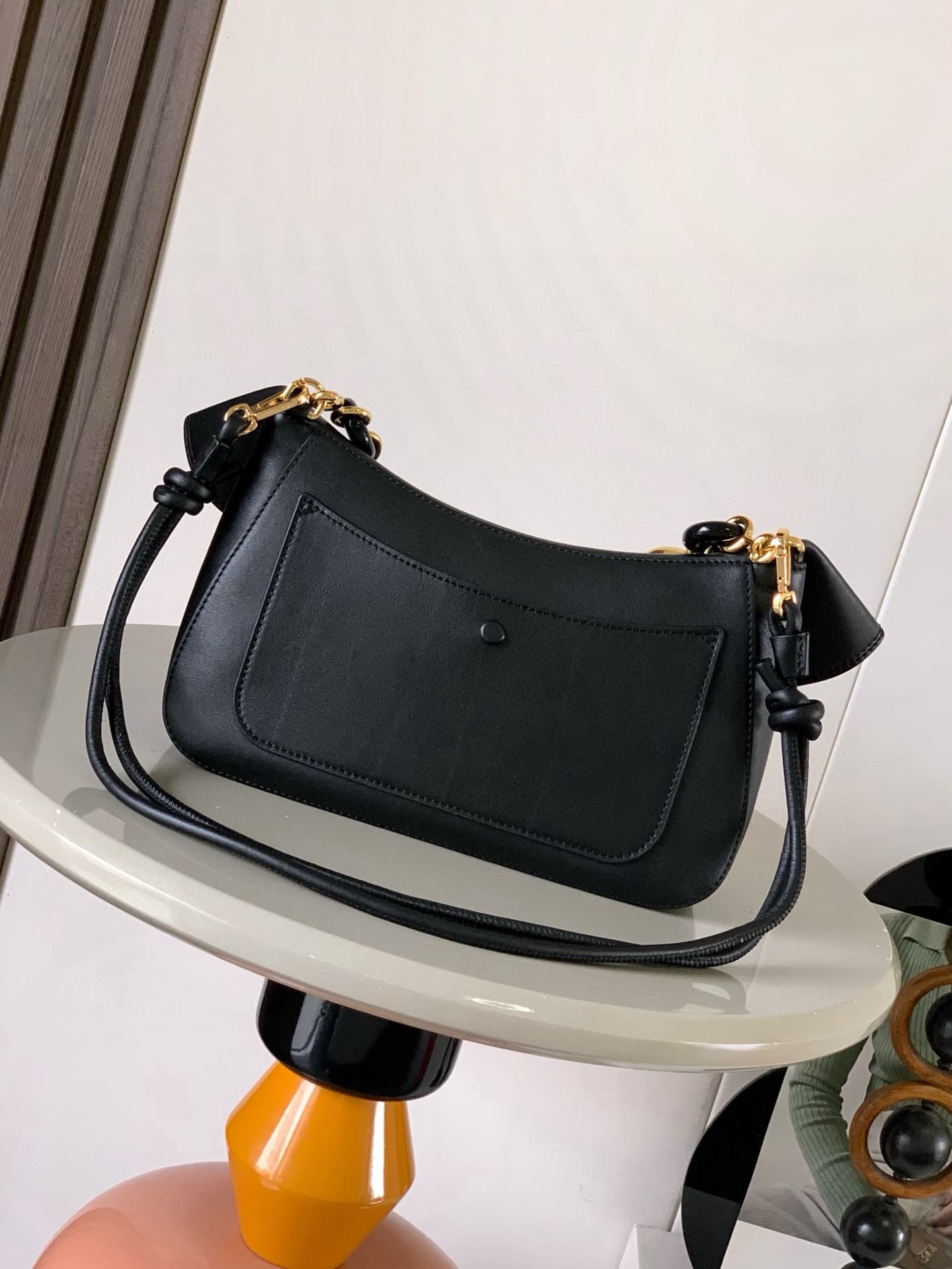 Loewe Black Medium Product 9150