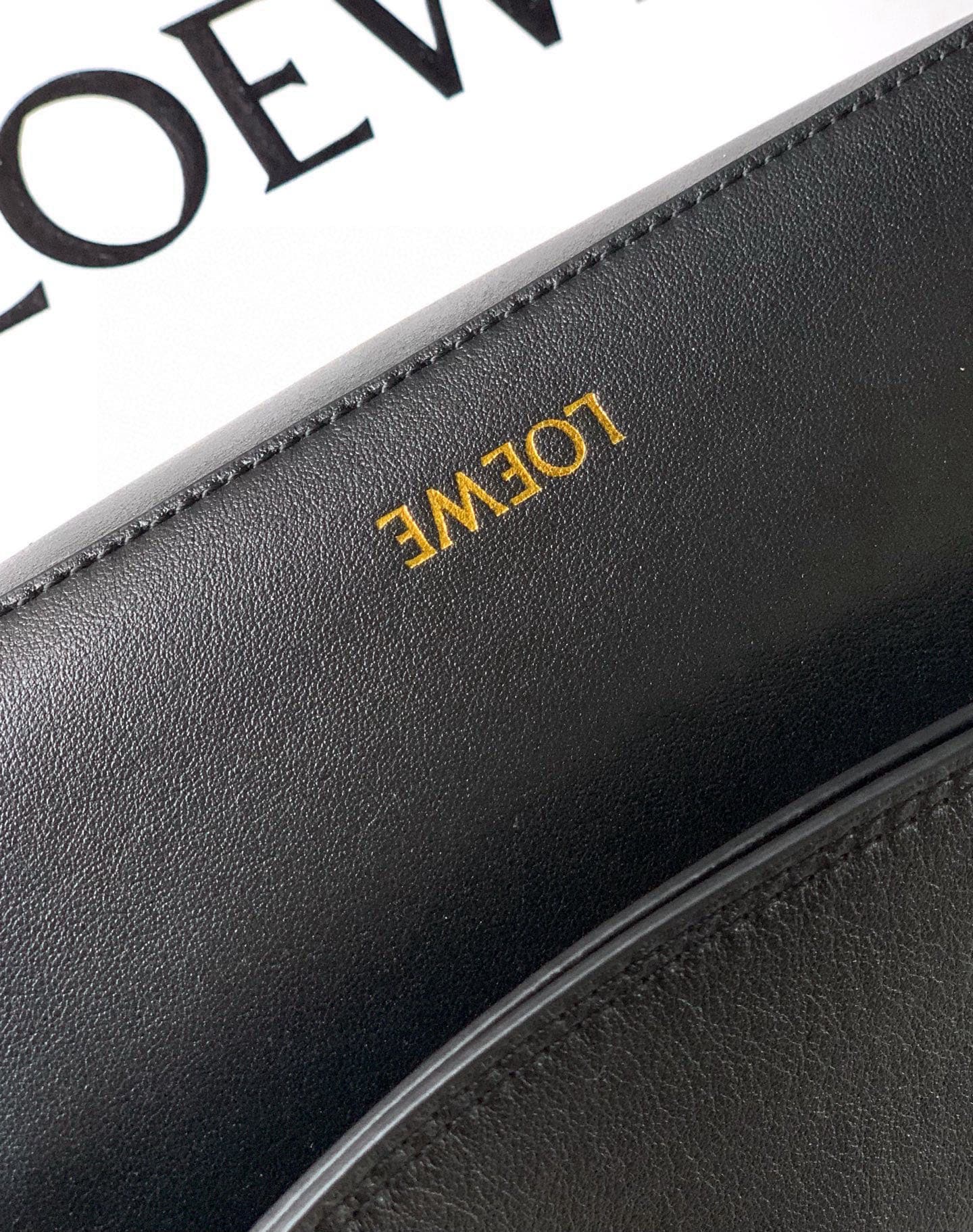 Loewe Black Medium Product 9150