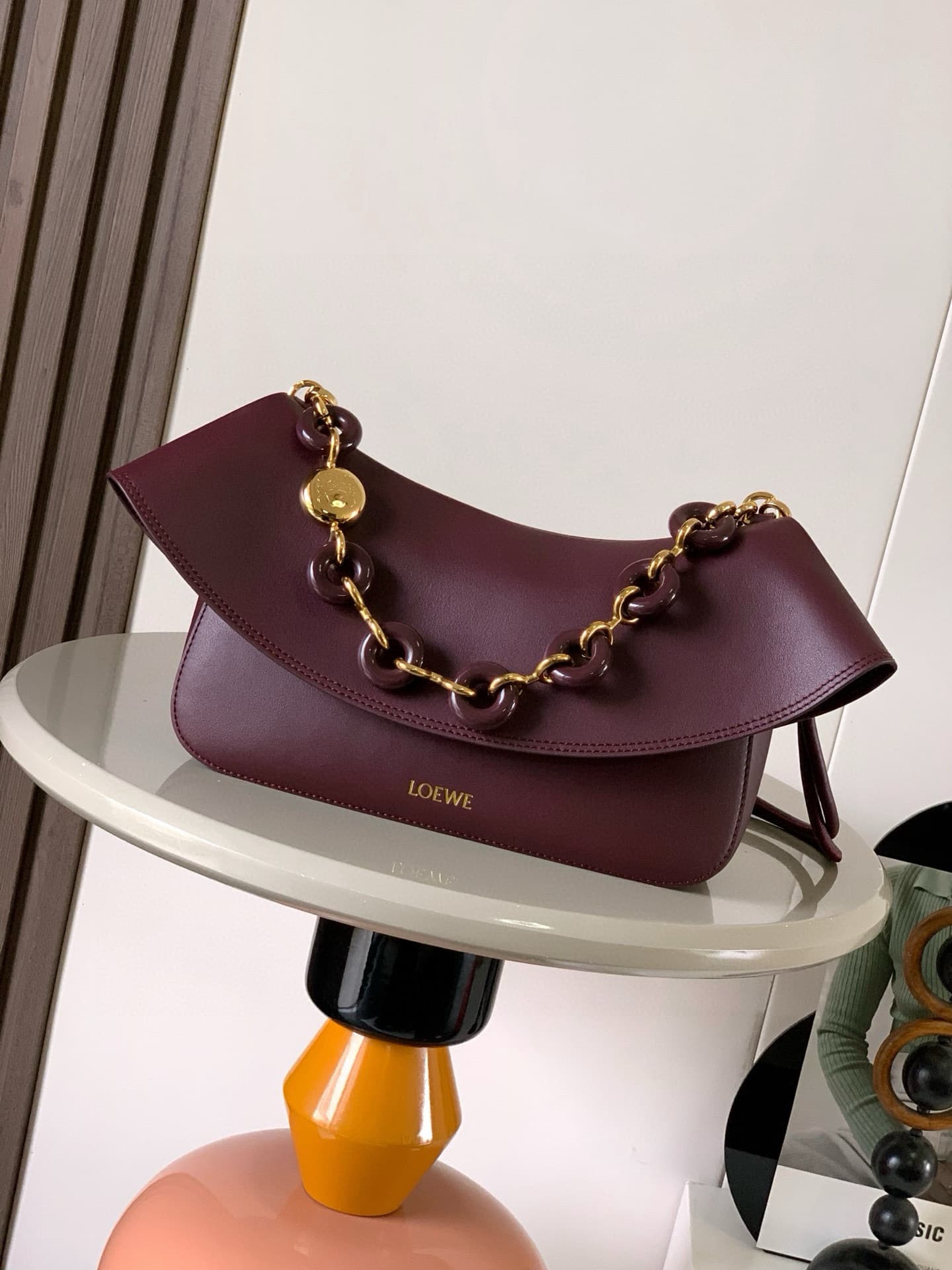 Loewe Red Bag 9150