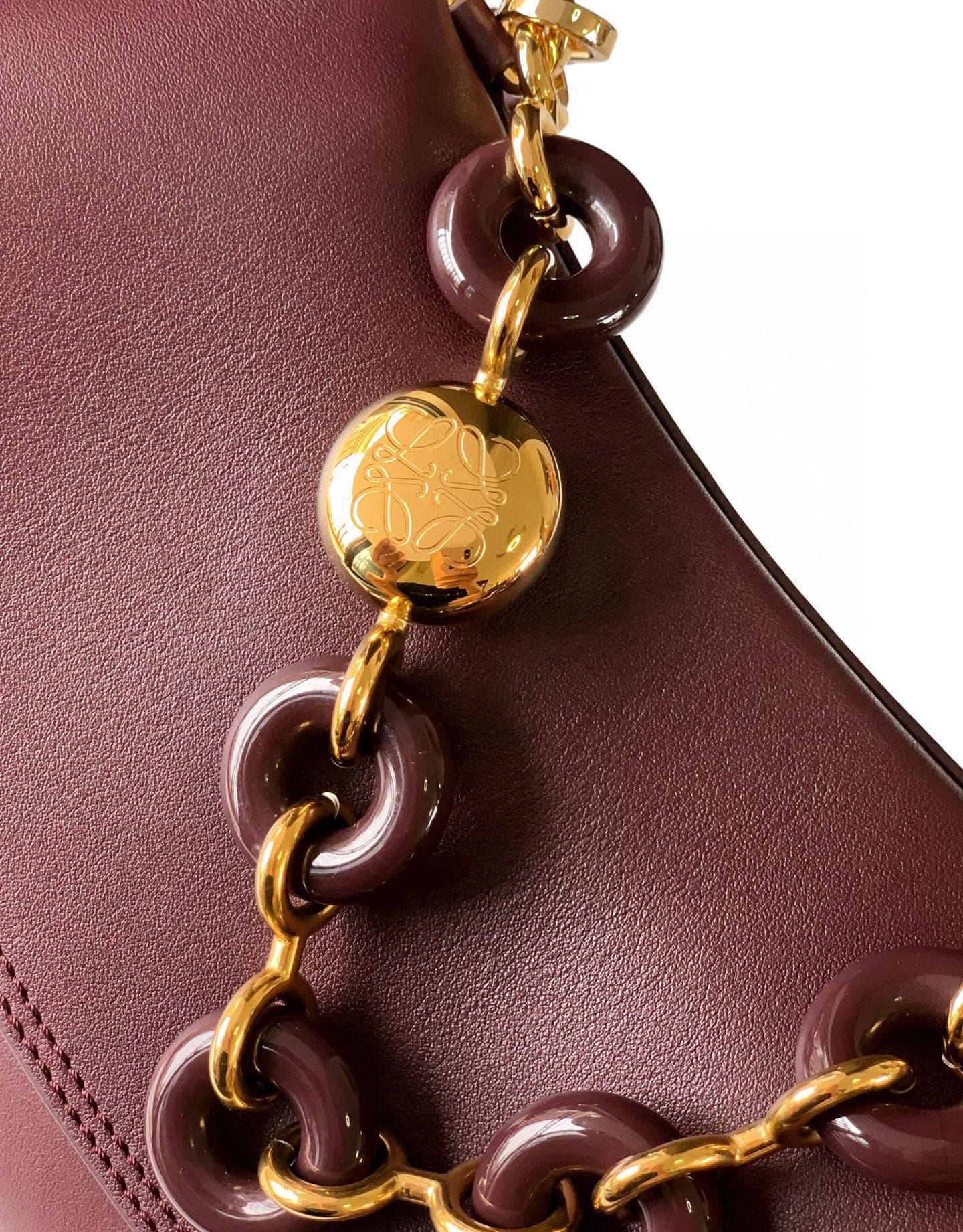 Loewe Red Medium Product 9150