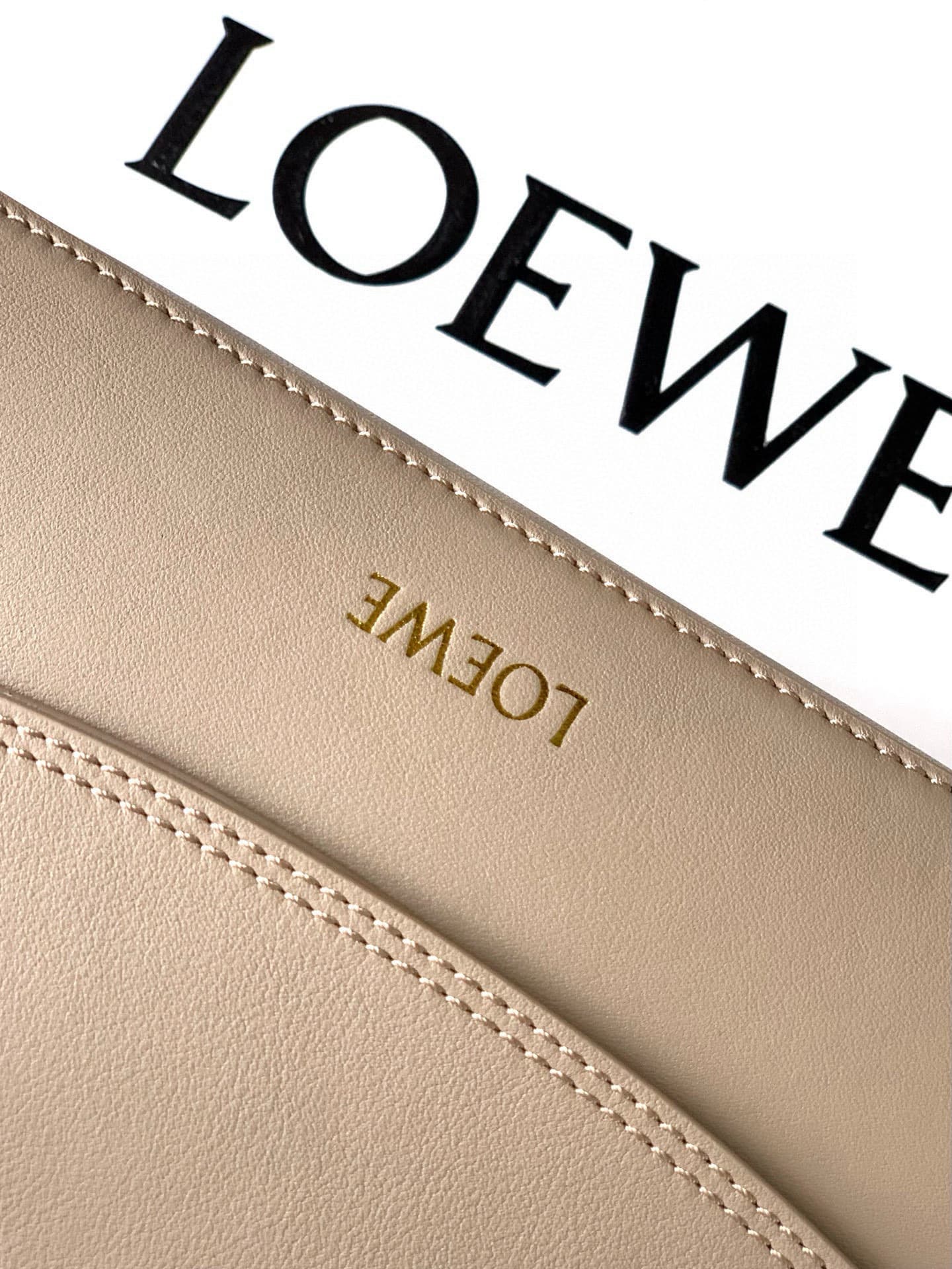 Loewe Gold Medium Product 9150