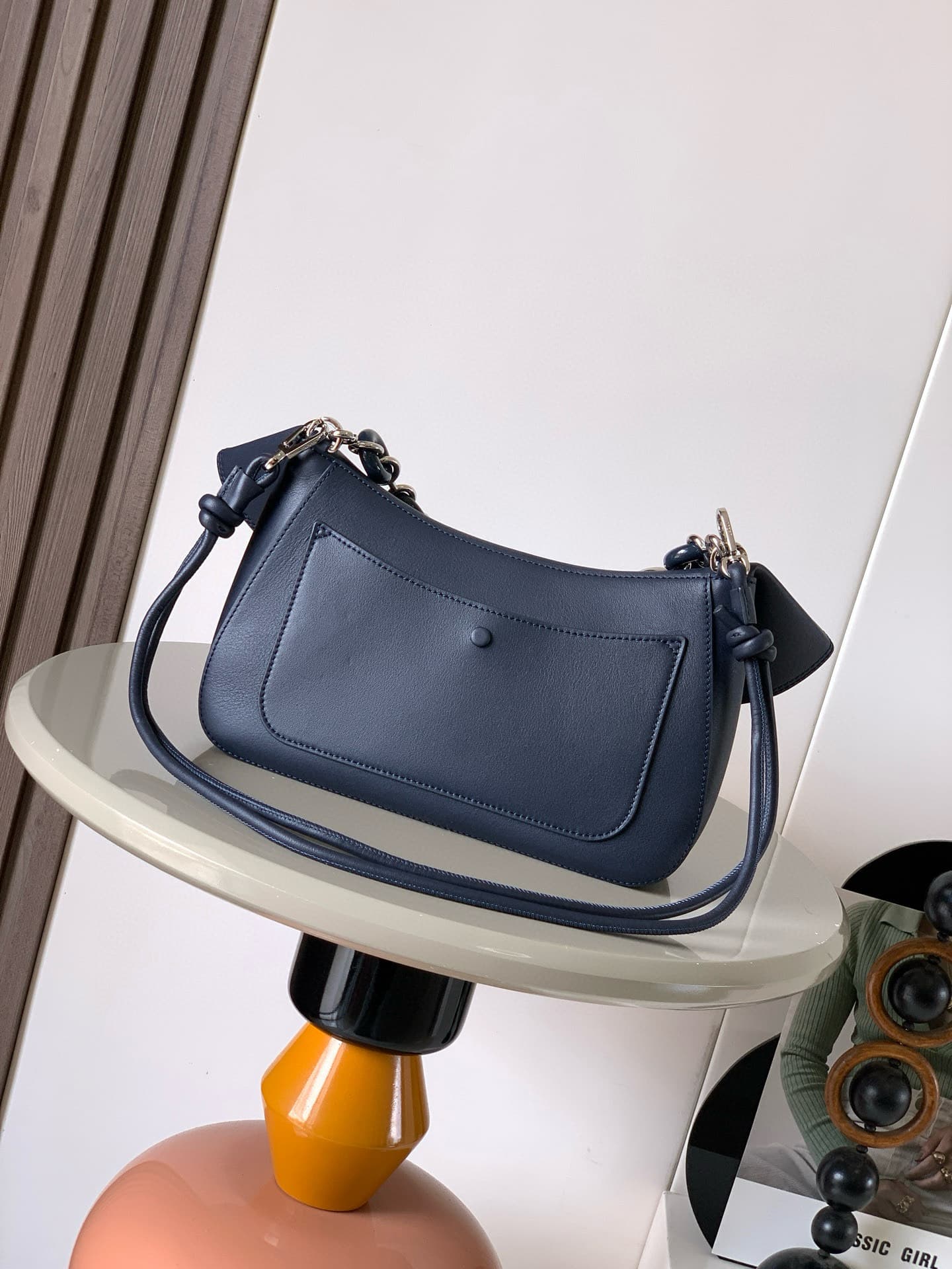 Loewe Gold Medium Product 9150