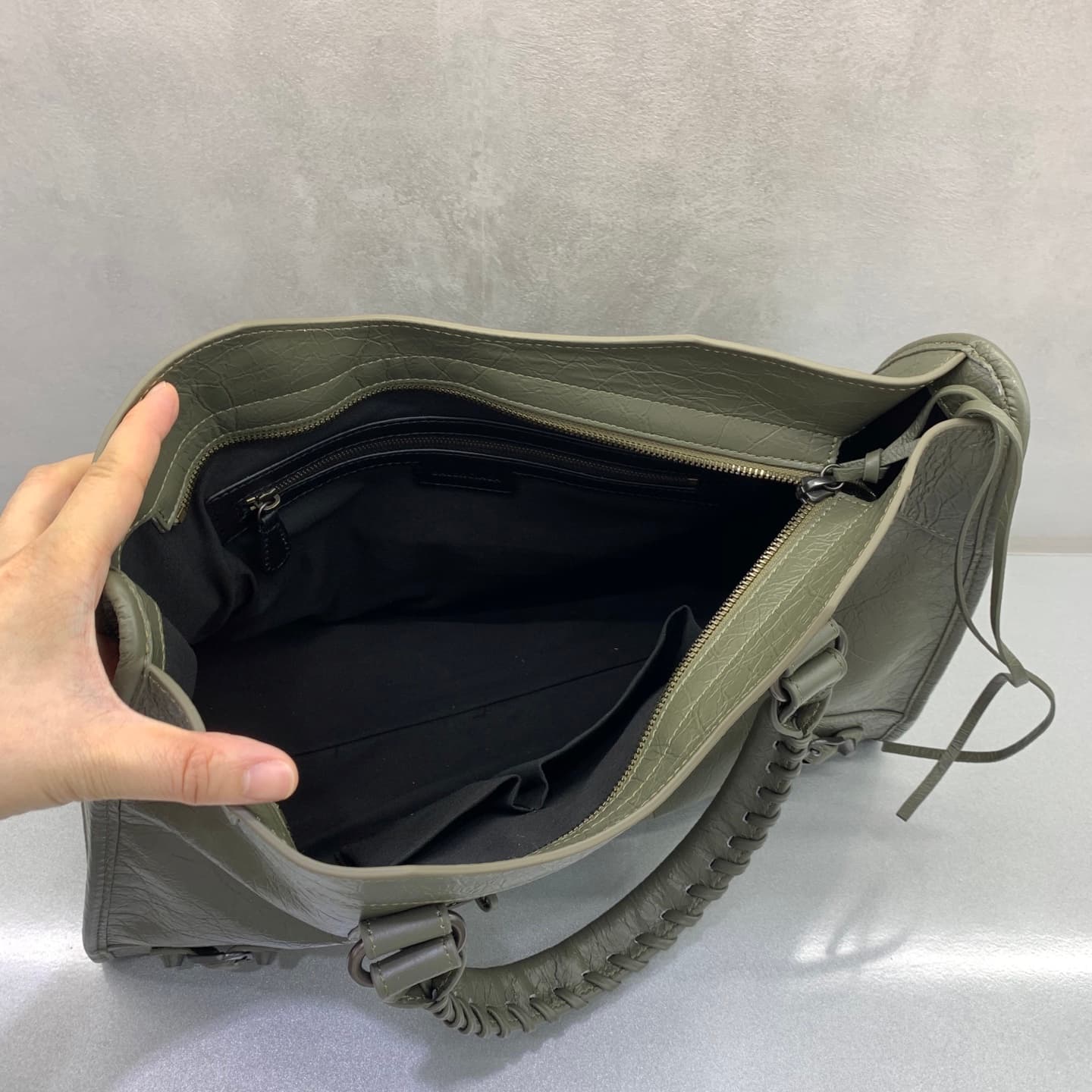 Balenciaga Green Large Wallet 1157481180