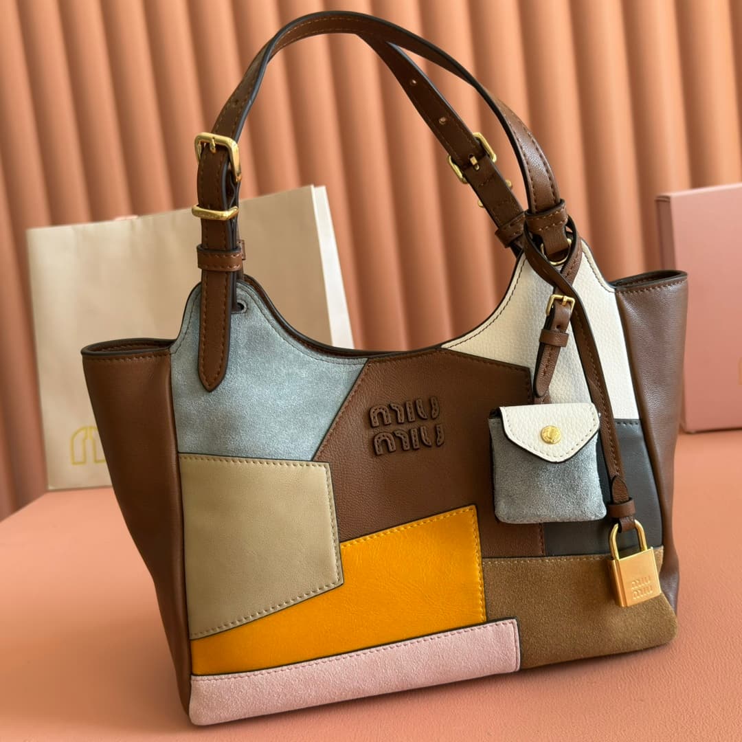 miumiu 谬谬 Tote Bag 5ba304