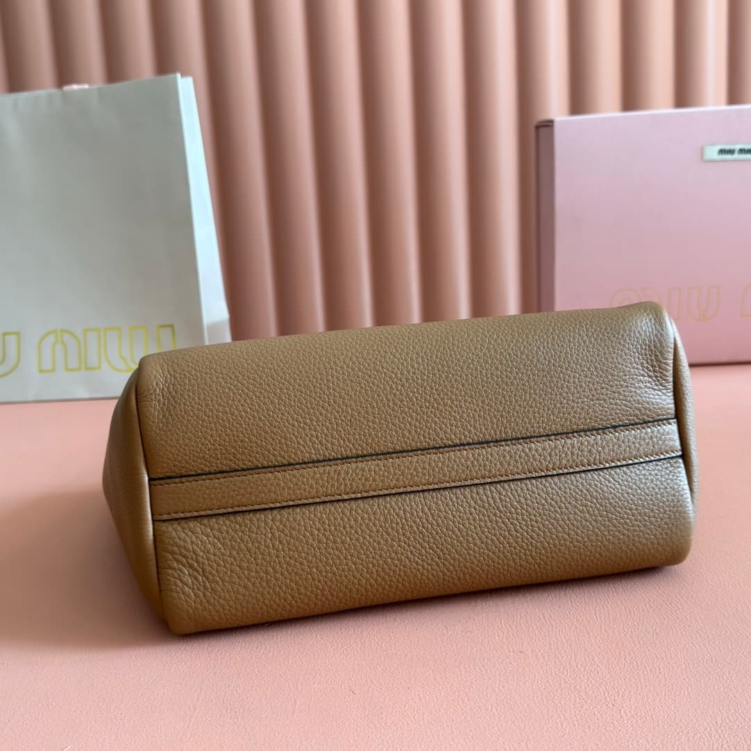miumiu 谬谬 Tote Bag 5ba304