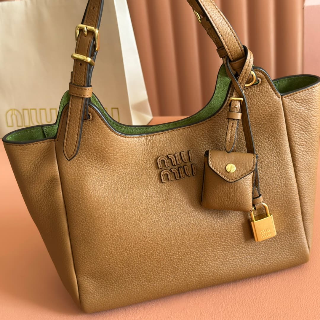 miumiu 谬谬 Tote Bag 5ba304