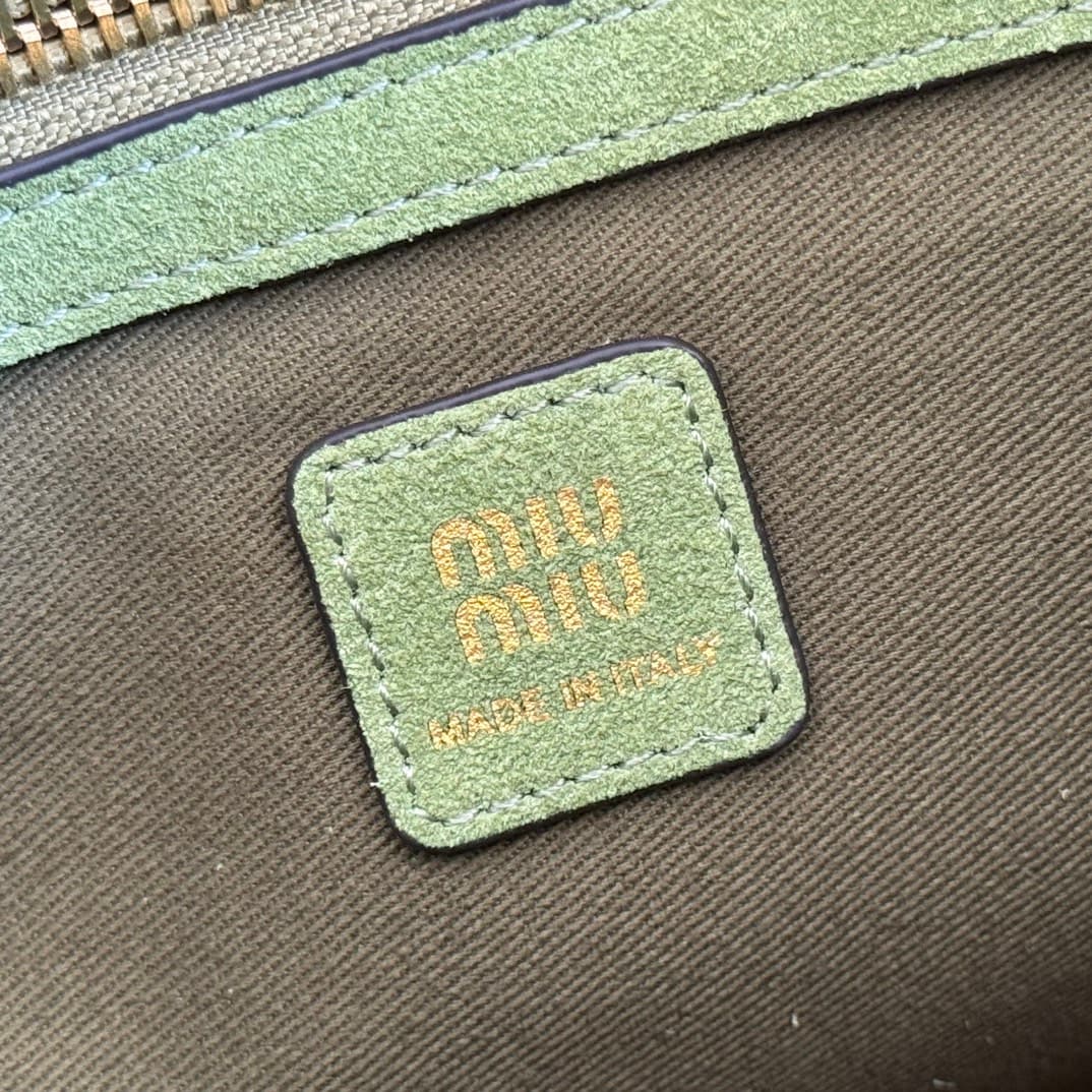 miumiu 谬谬 Tote Bag 5ba304