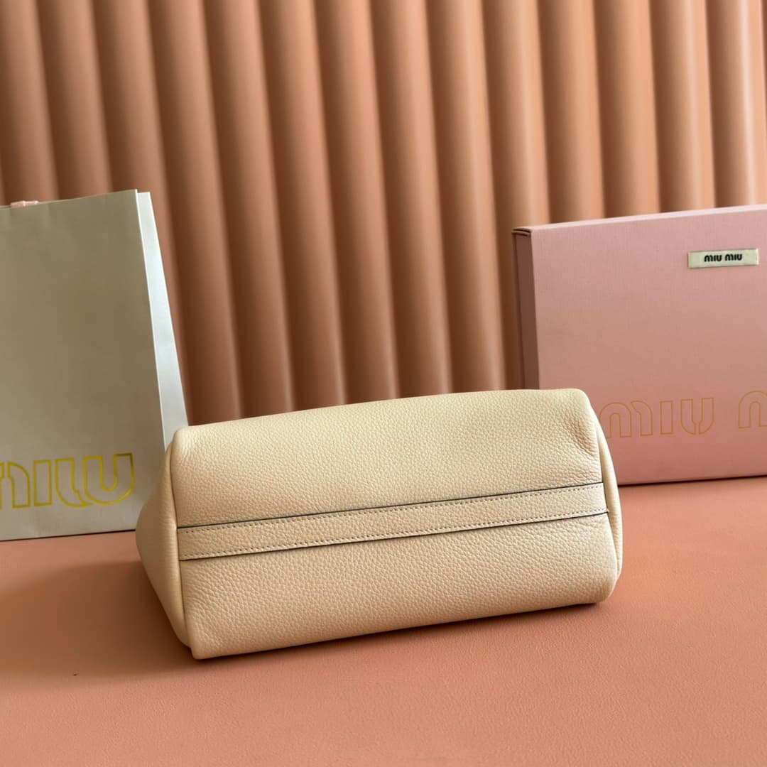 miumiu 谬谬 Tote Bag 5ba304