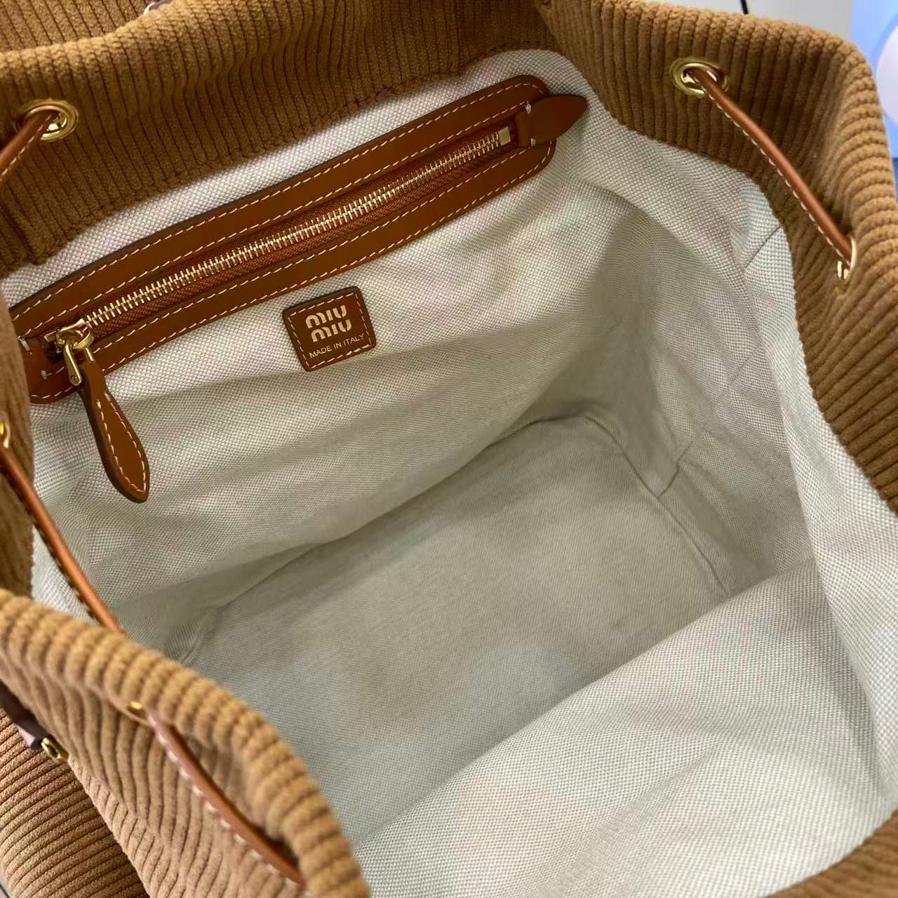 miumiu 谬谬 White Backpack 5BZ042
