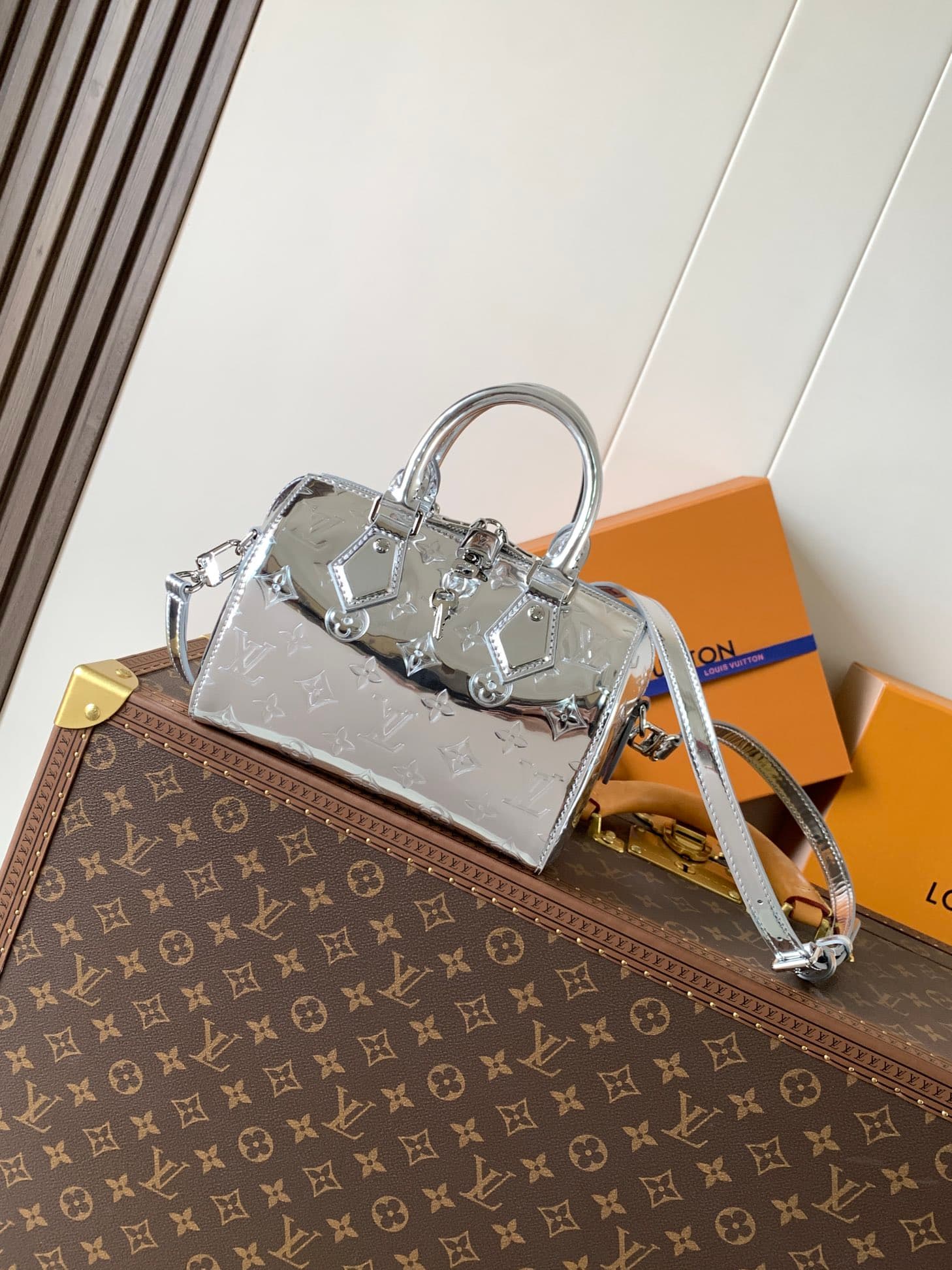 Louis Vuitton Gold Wallet M11987