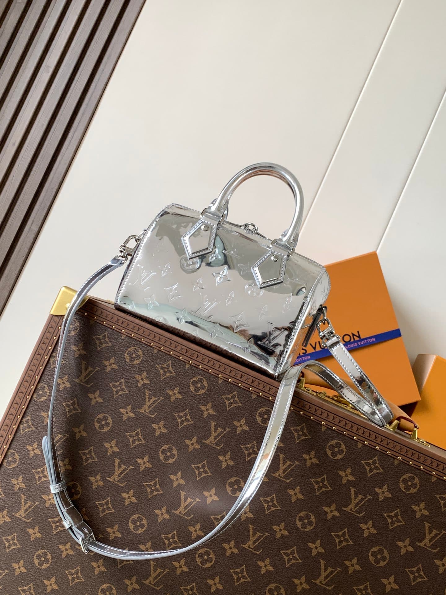 Louis Vuitton Cream Wallet M11987