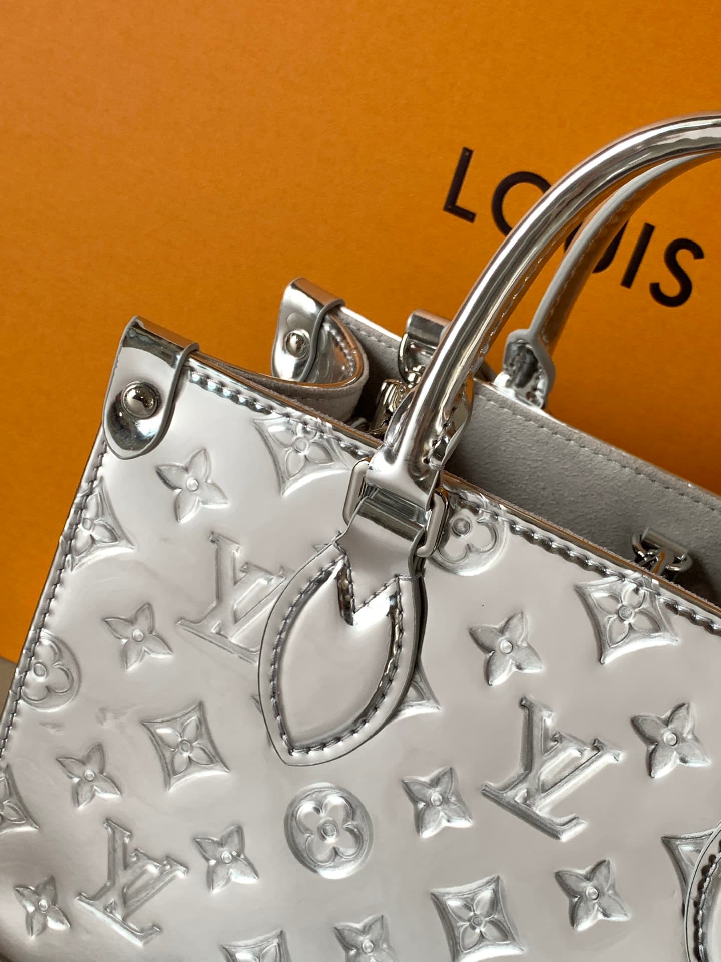 Louis Vuitton Red Small Wallet M26373