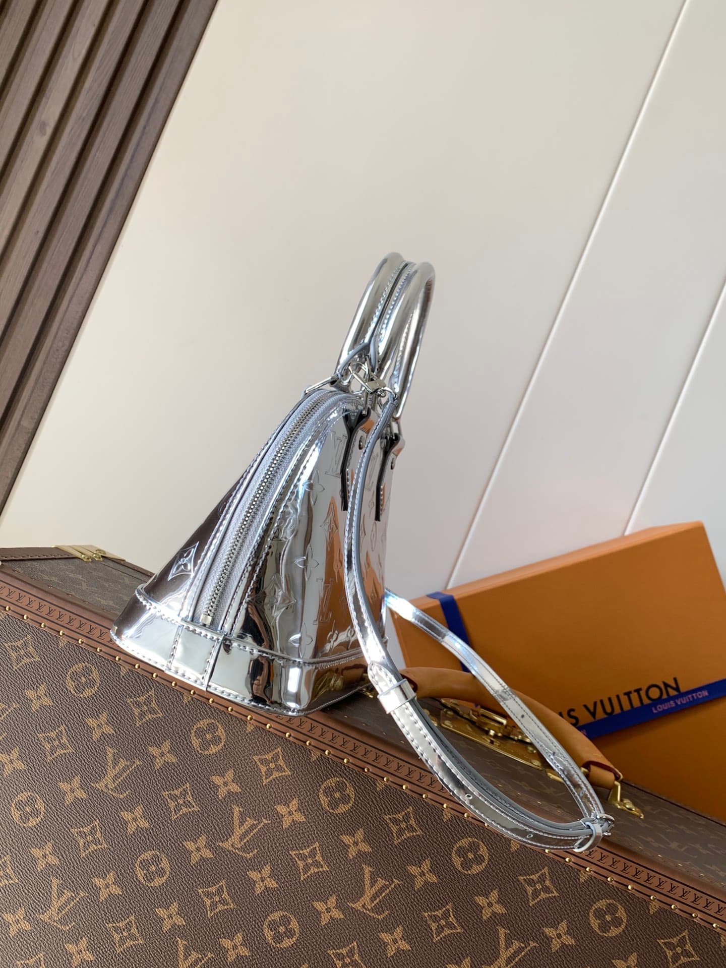 Louis Vuitton Red Bag M26335