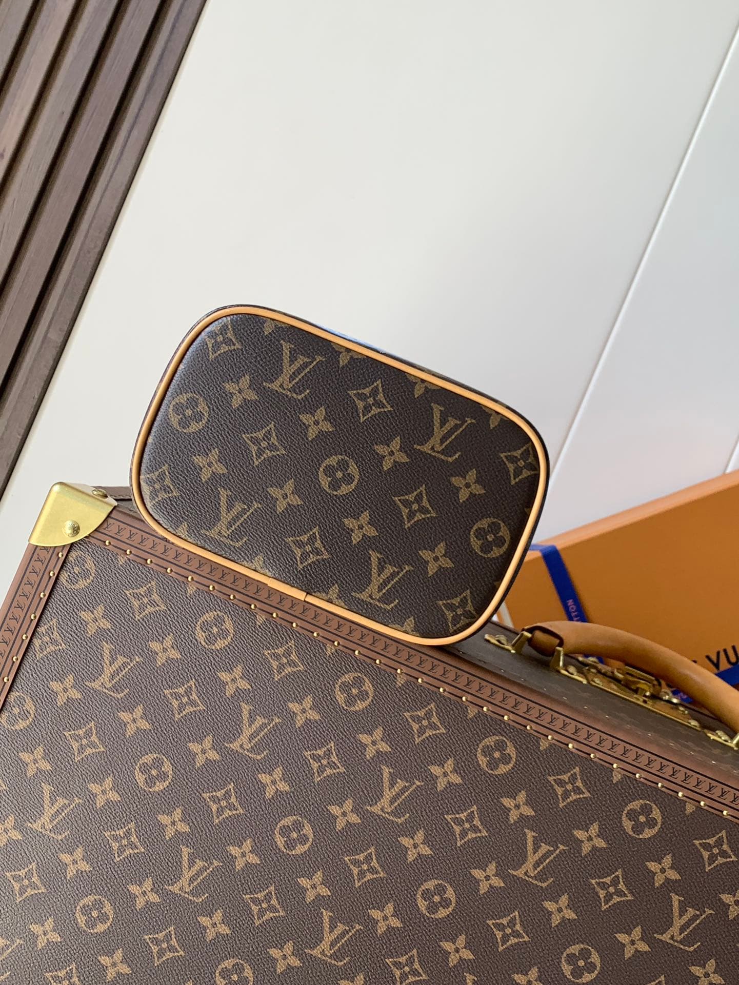 Louis Vuitton Cream Mini Bag M26647