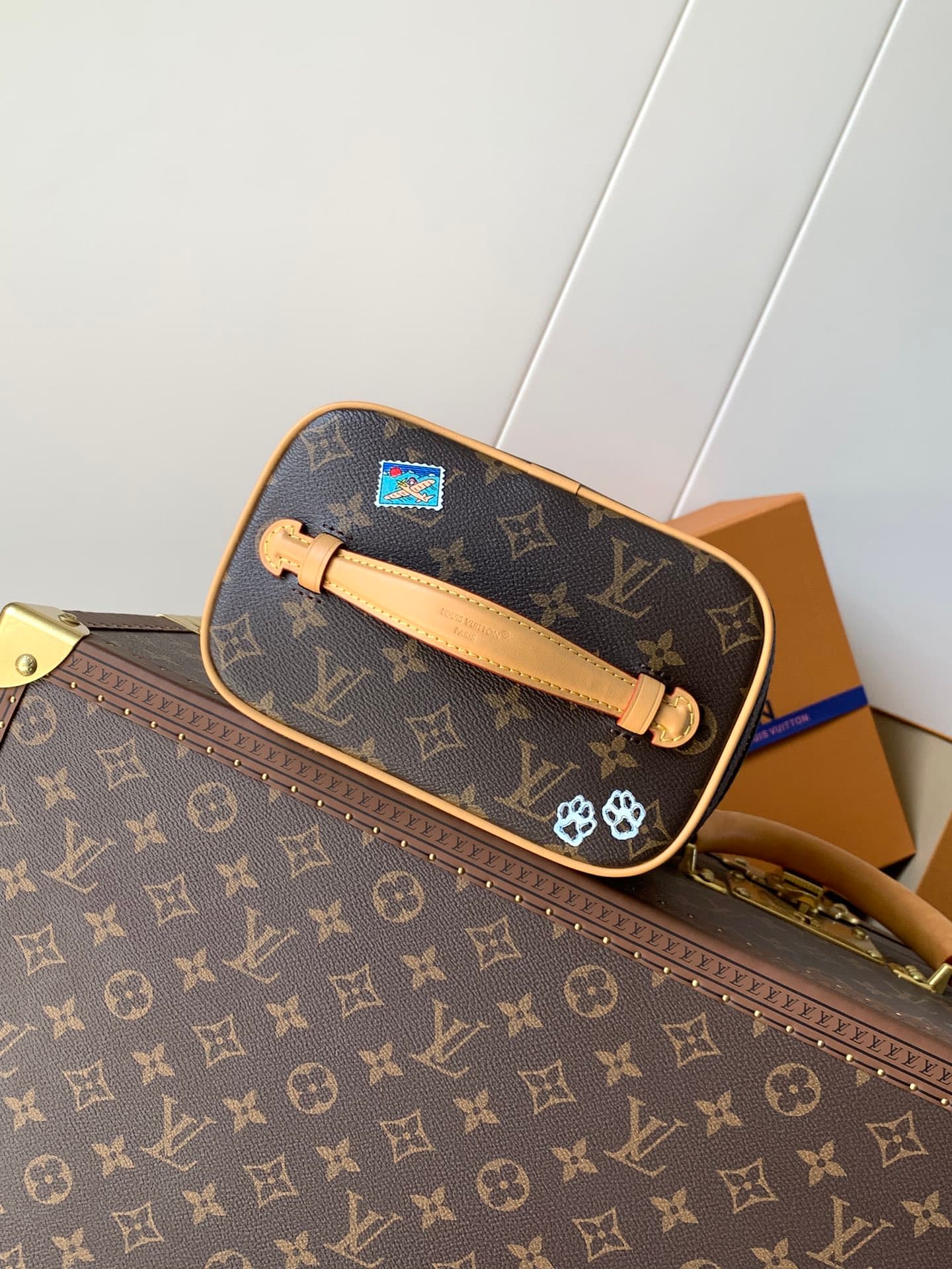 Louis Vuitton Cream Mini Bag M26647