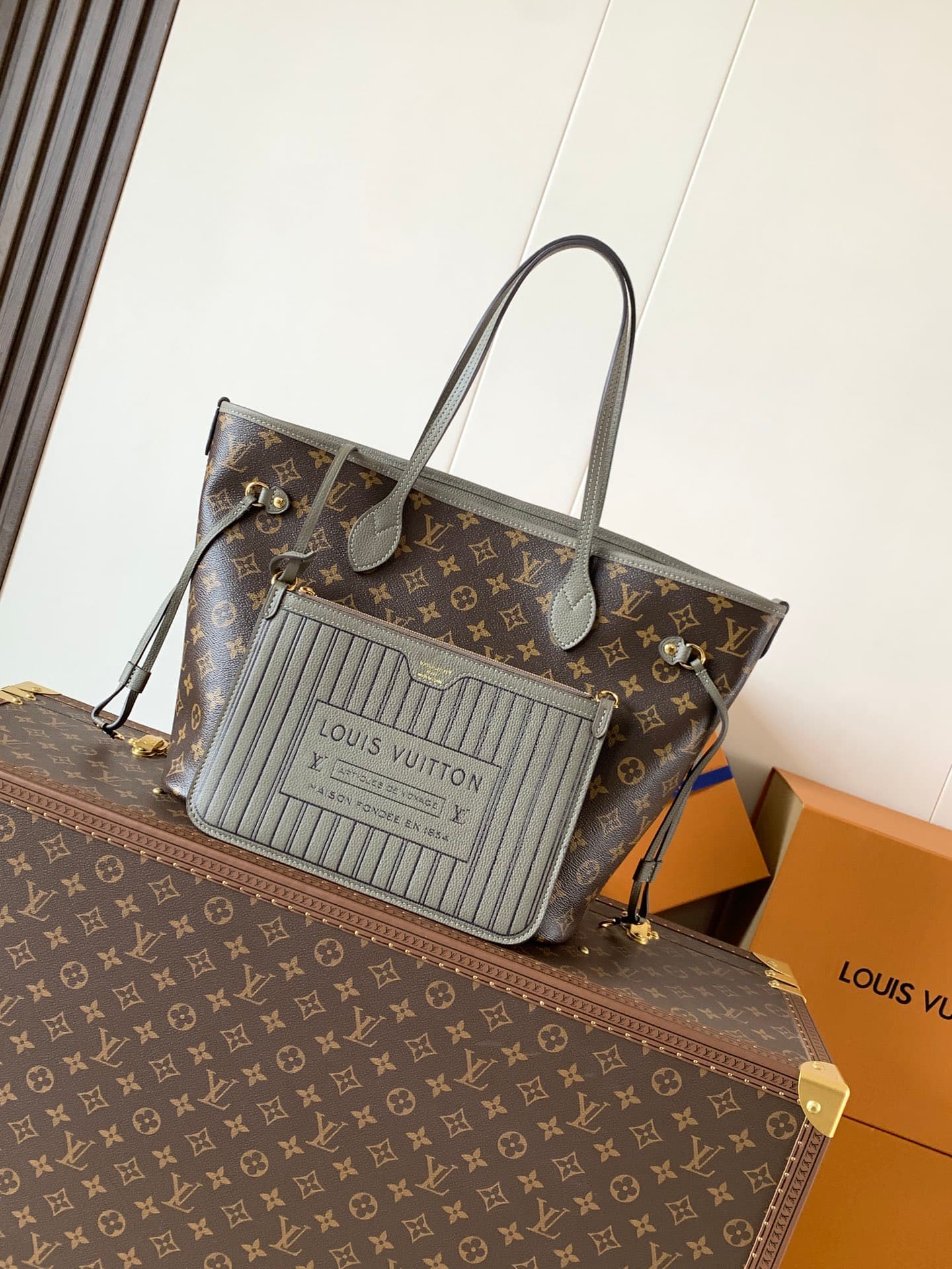 Louis Vuitton Black Medium Backpack M25664
