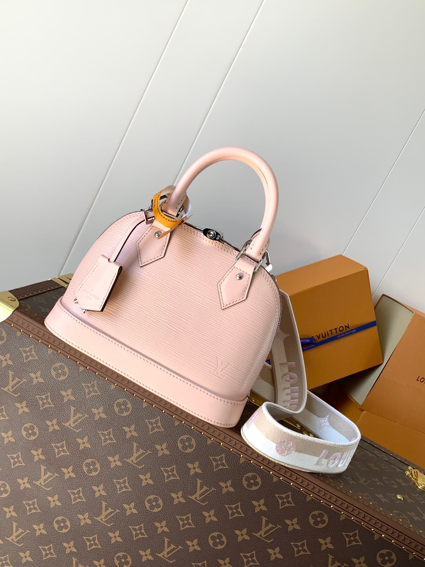 Louis Vuitton Black Bag M59217