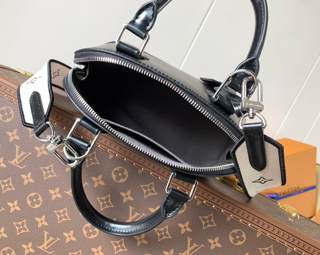 Louis Vuitton Black Bag M59217