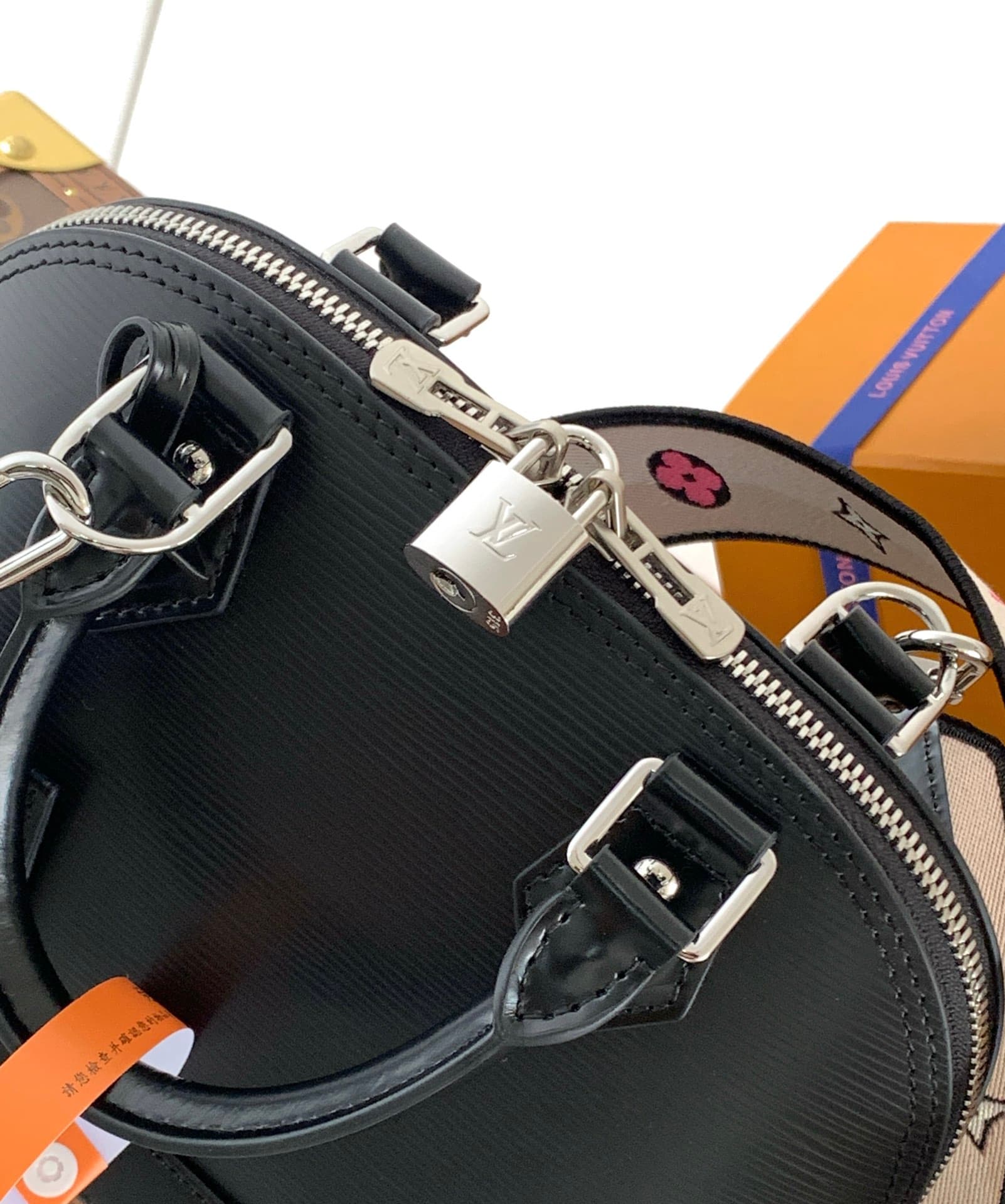 Louis Vuitton Black Bag M59217