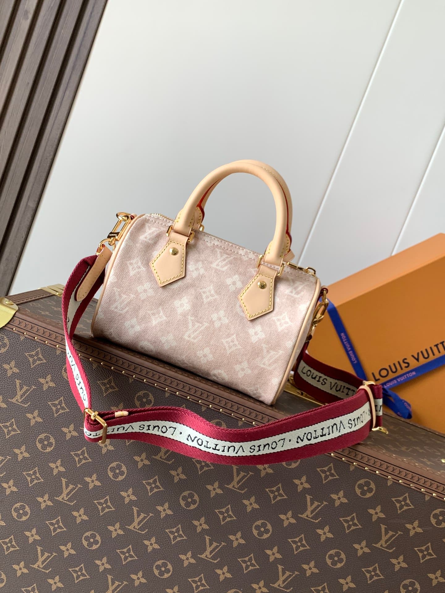 Louis Vuitton Cream Wallet M15151
