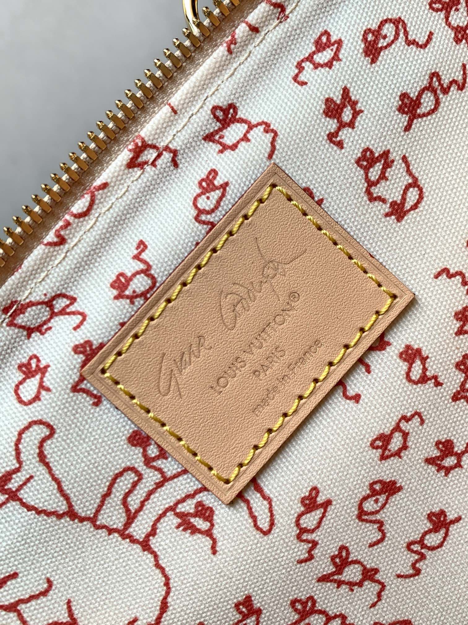 Louis Vuitton Cream Wallet M25728