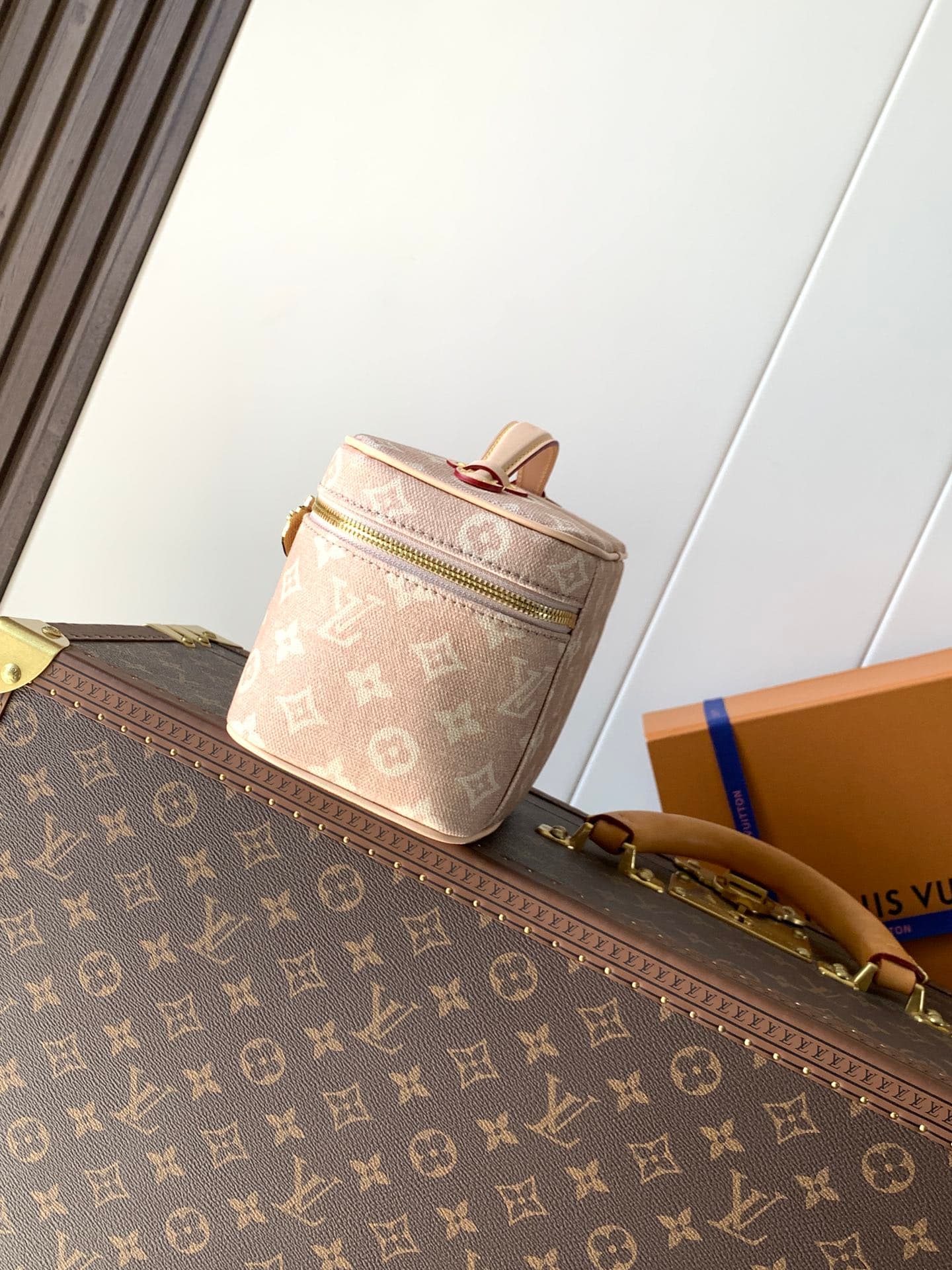 Louis Vuitton Cream Mini Bag M15170