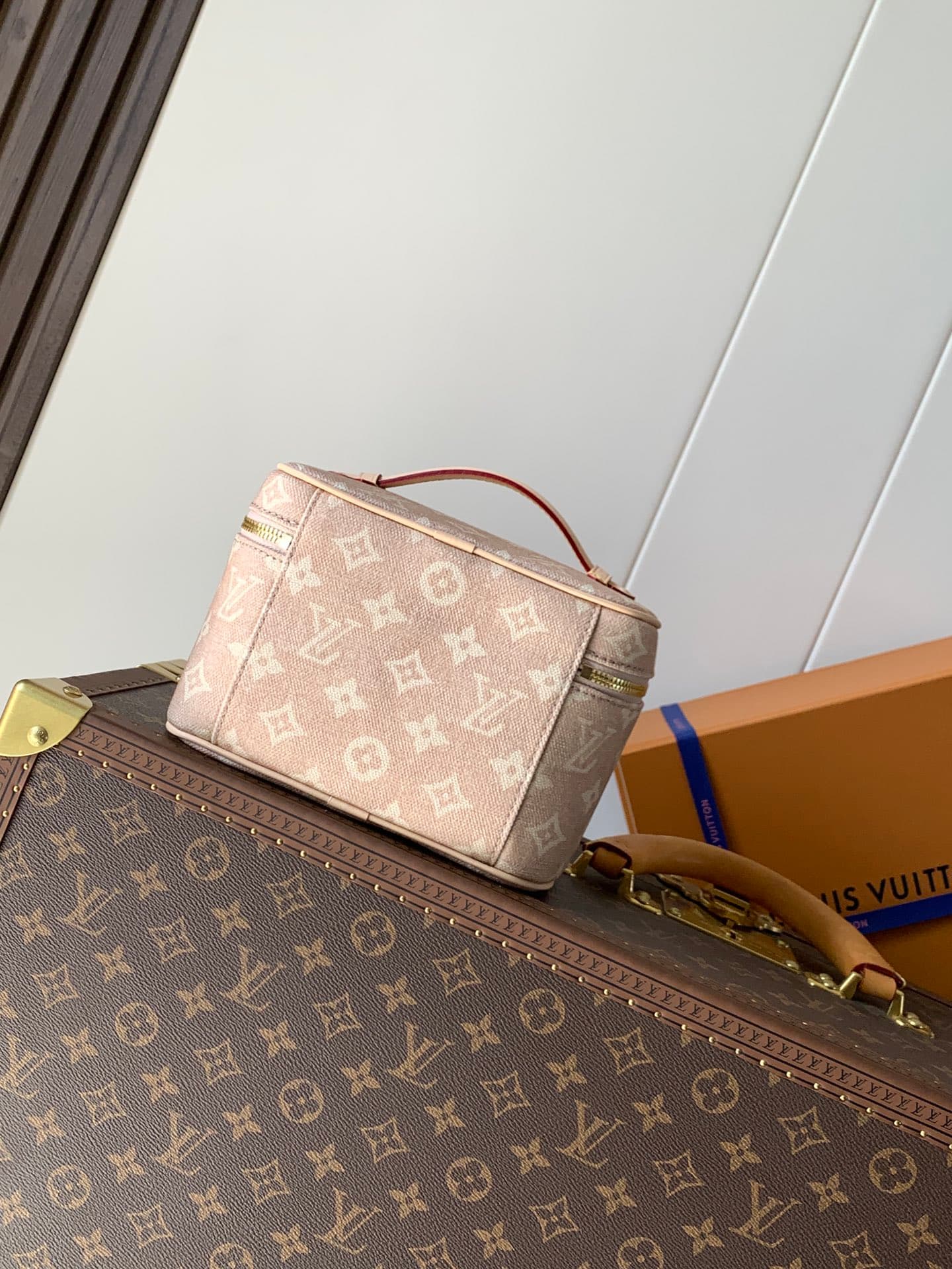 Louis Vuitton Cream Mini Bag M15170