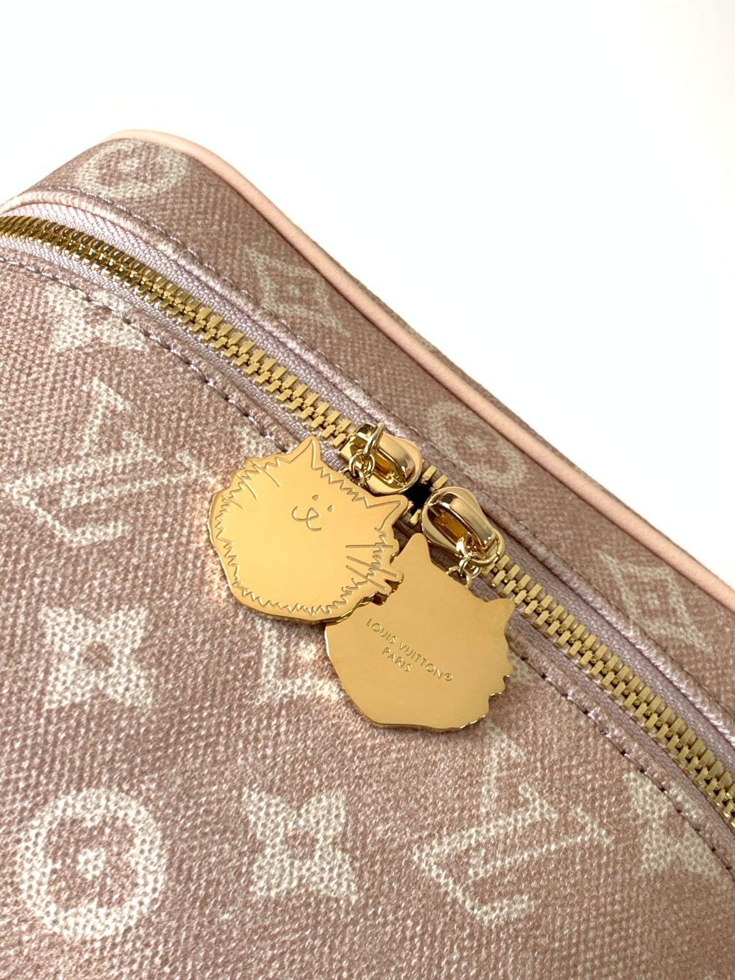 Louis Vuitton Cream Mini Bag M15170
