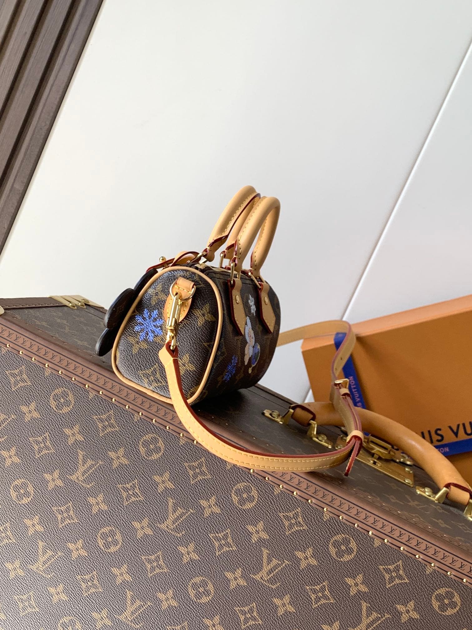 Louis Vuitton Cream Wallet M15330