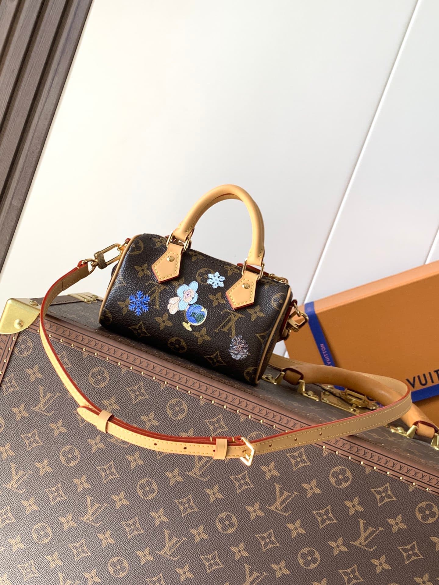 Louis Vuitton Cream Wallet M15330