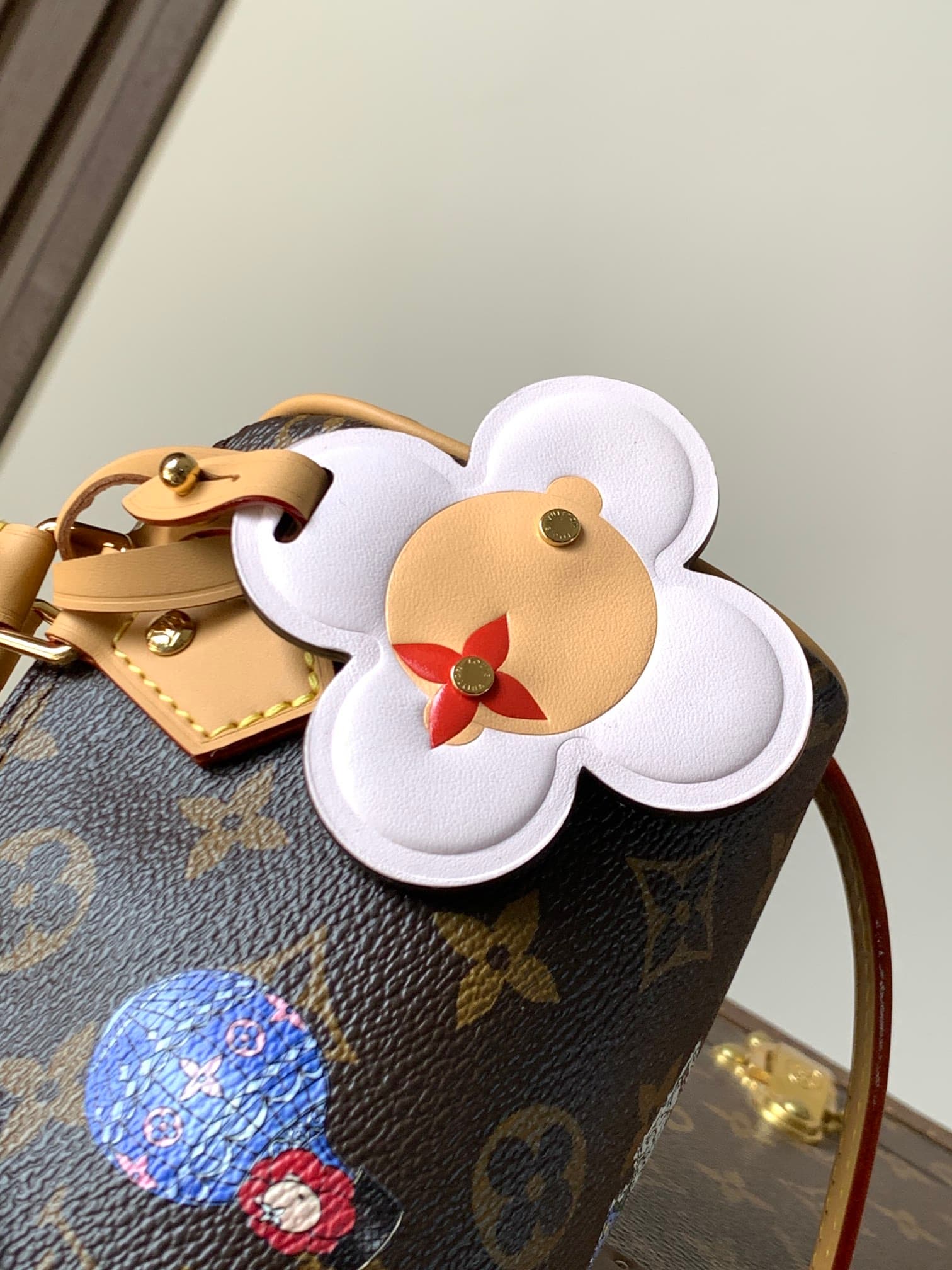 Louis Vuitton Cream Wallet M15330